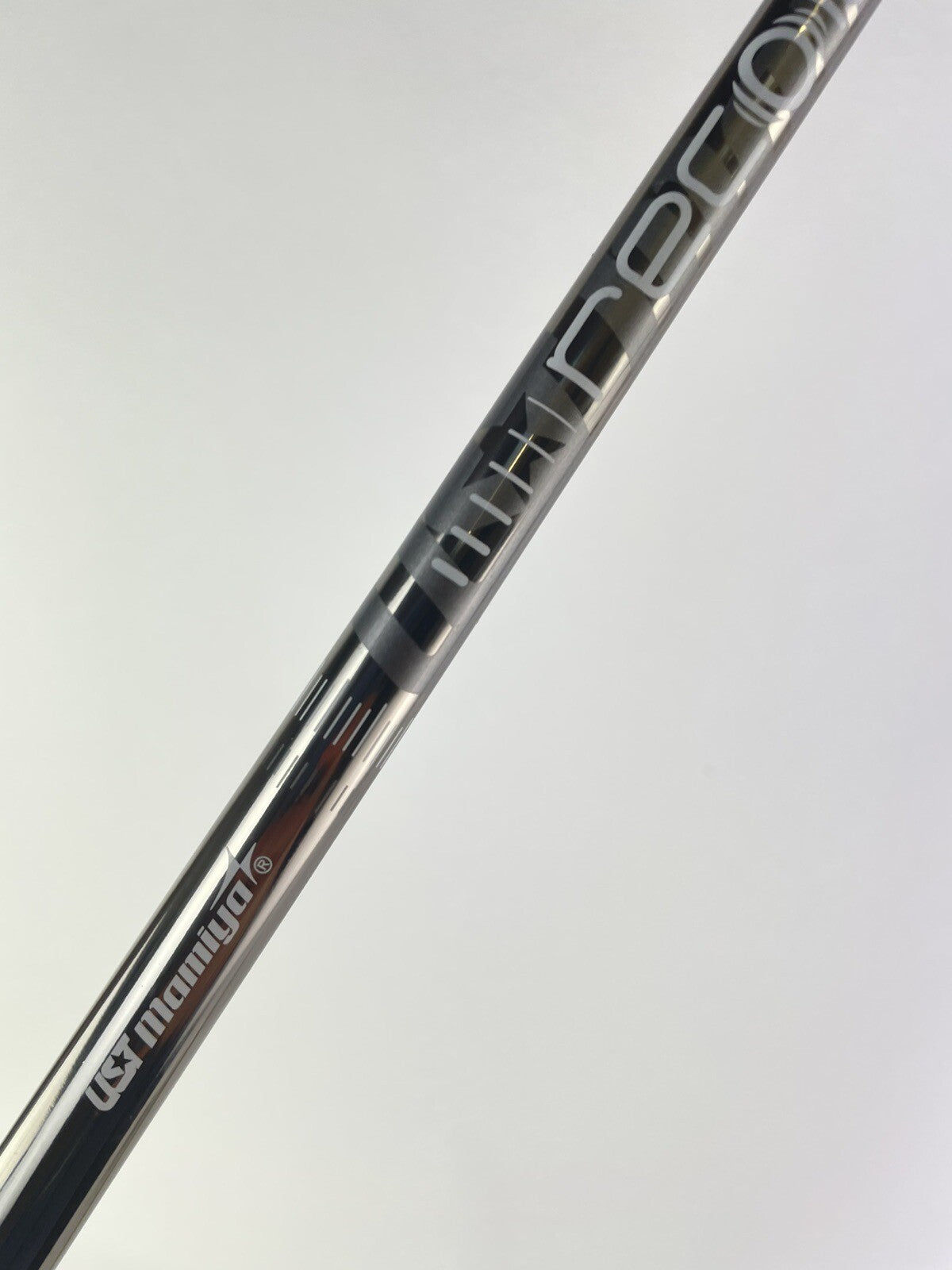 UST Recoil Iron Shaft ES 460 F4 Stiff Graphite 35.25” /0.370 Parallel/135291