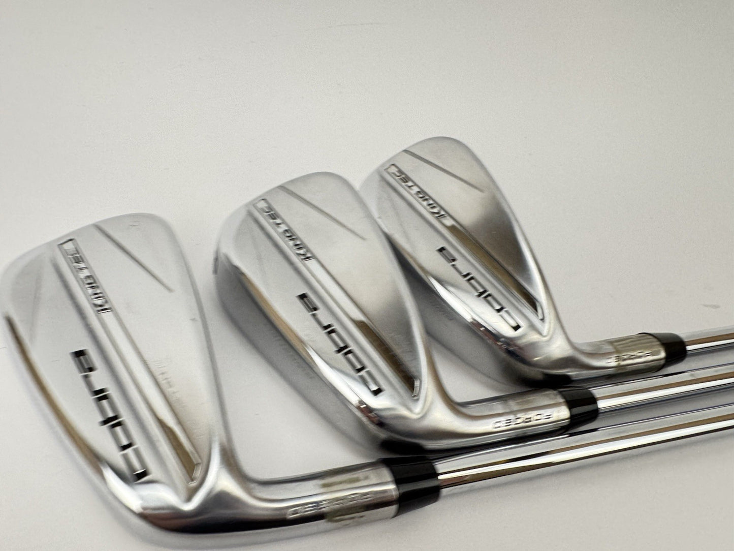 Cobra King Tec Irons 6,8+PW Left Handed Elevate MPH 95 Stiff Steel /350202