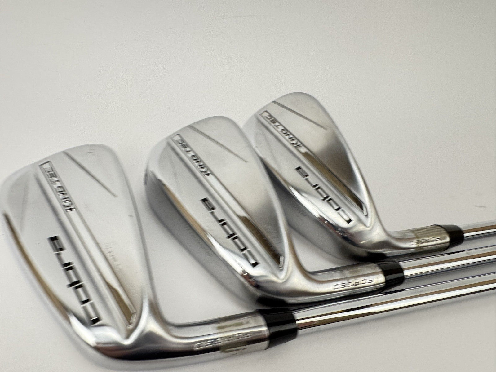 Cobra King Tec Irons 6,8+PW Left Handed Elevate MPH 95 Stiff Steel /350202