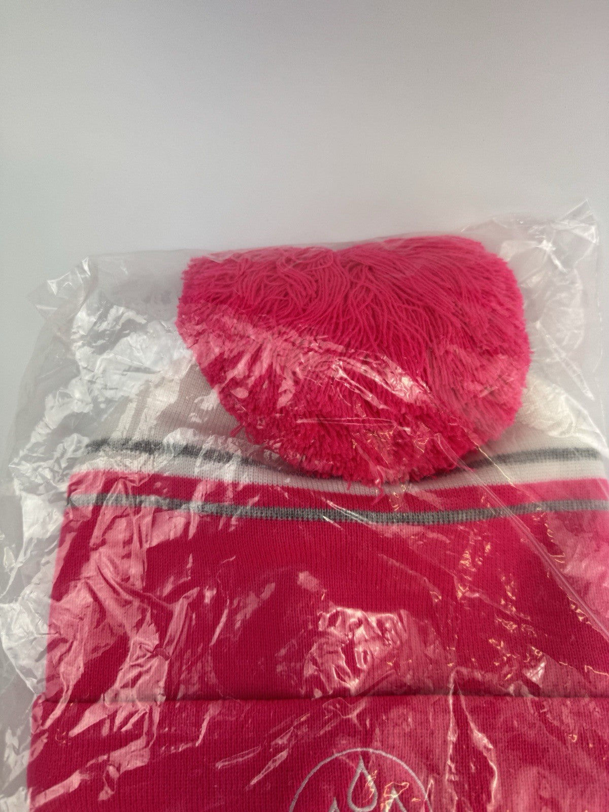 Proquip Golf Beanie Fleece Line Bobble /One Size /Pink /White /New /286472