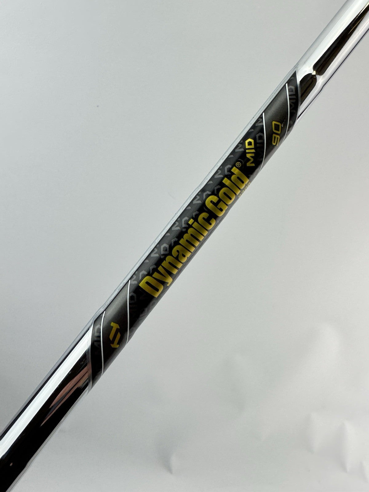 Dynamic Gold Mid 90 Iron Shaft Stiff Flex Steel 35.5” /0.370 Parallel /303811