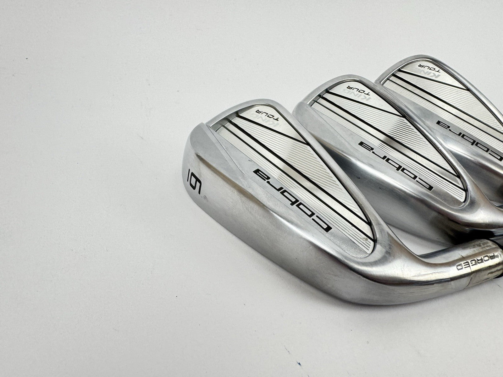 Cobra King Tour Irons 6,8+PW Left Handed Project X Rifle 6.0 Stiff Steel /325701