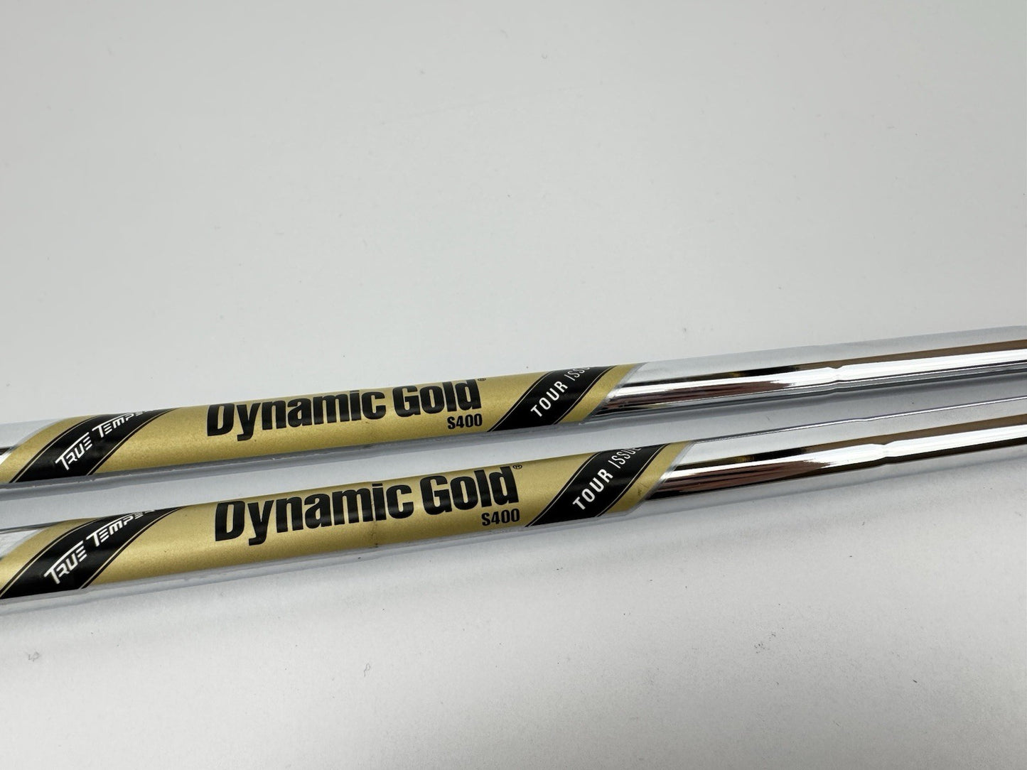 Dynamic Gold Wedge Shafts (2) Tour Issue S400 Stiff Steel 0.355 Tapered /313543