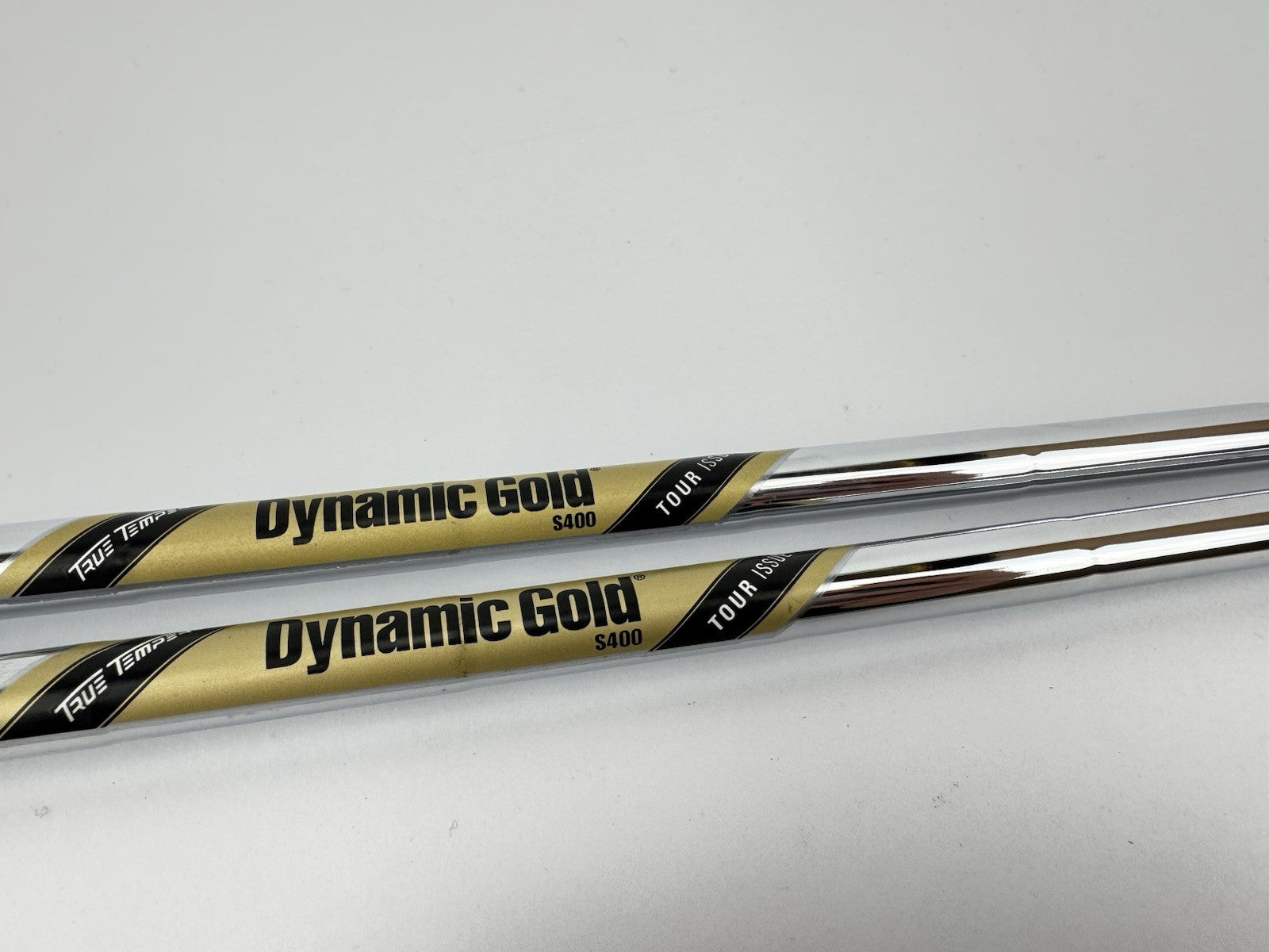 Dynamic Gold Wedge Shafts (2) Tour Issue S400 Stiff Steel 0.355 Tapered /313543