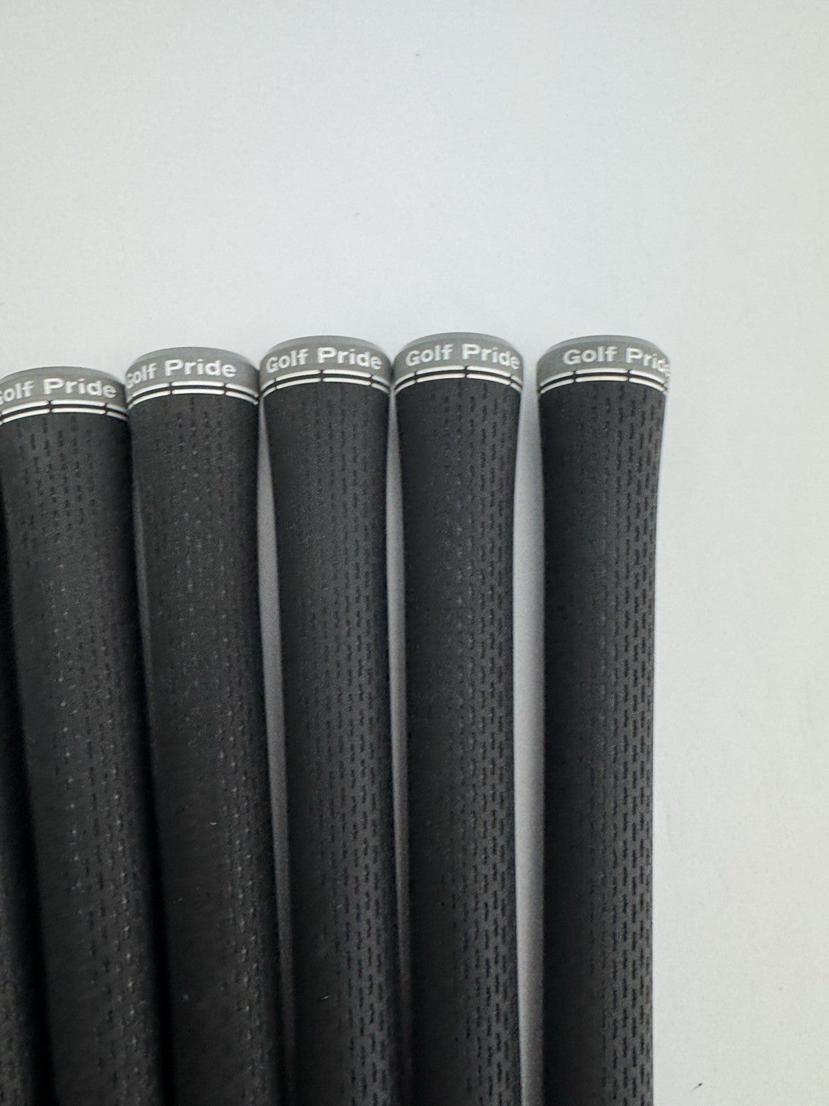 Golf Pride Midsize Tour Velvet 360 Soft Grips (6) Black /Grey /Pulled /336993