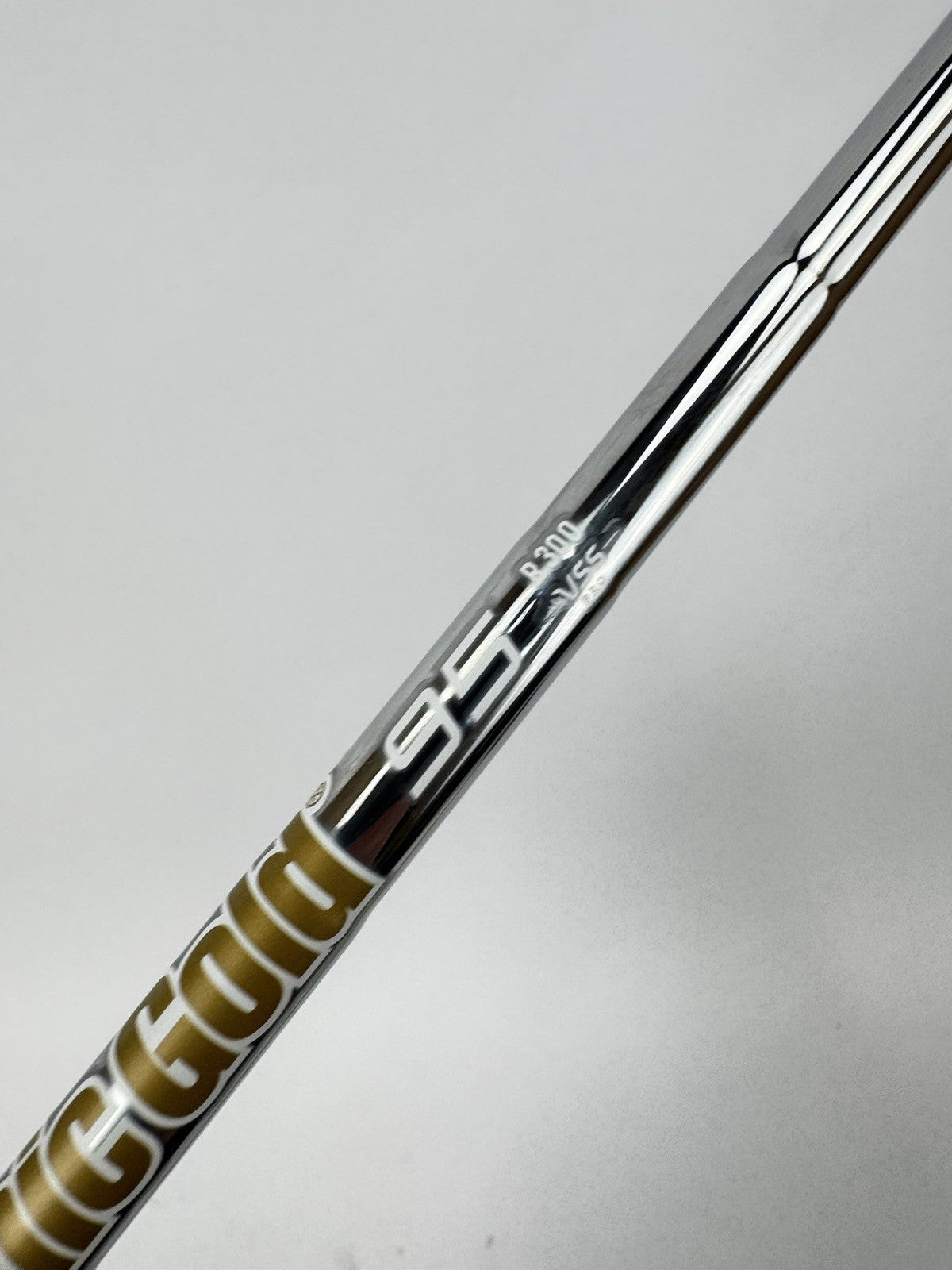 Dynamic Gold 95 Iron Shaft R300 Regular Flex Steel 35.75 /0.355 Tapered /335693