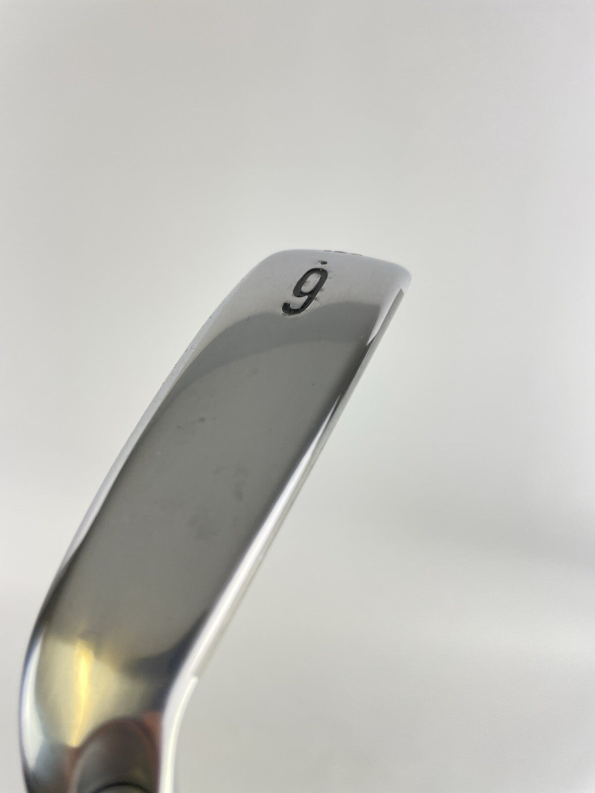 Cleveland 588MT 6 Iron Catalyst 5.5 Regular Graphite /Right /New Grip /92108