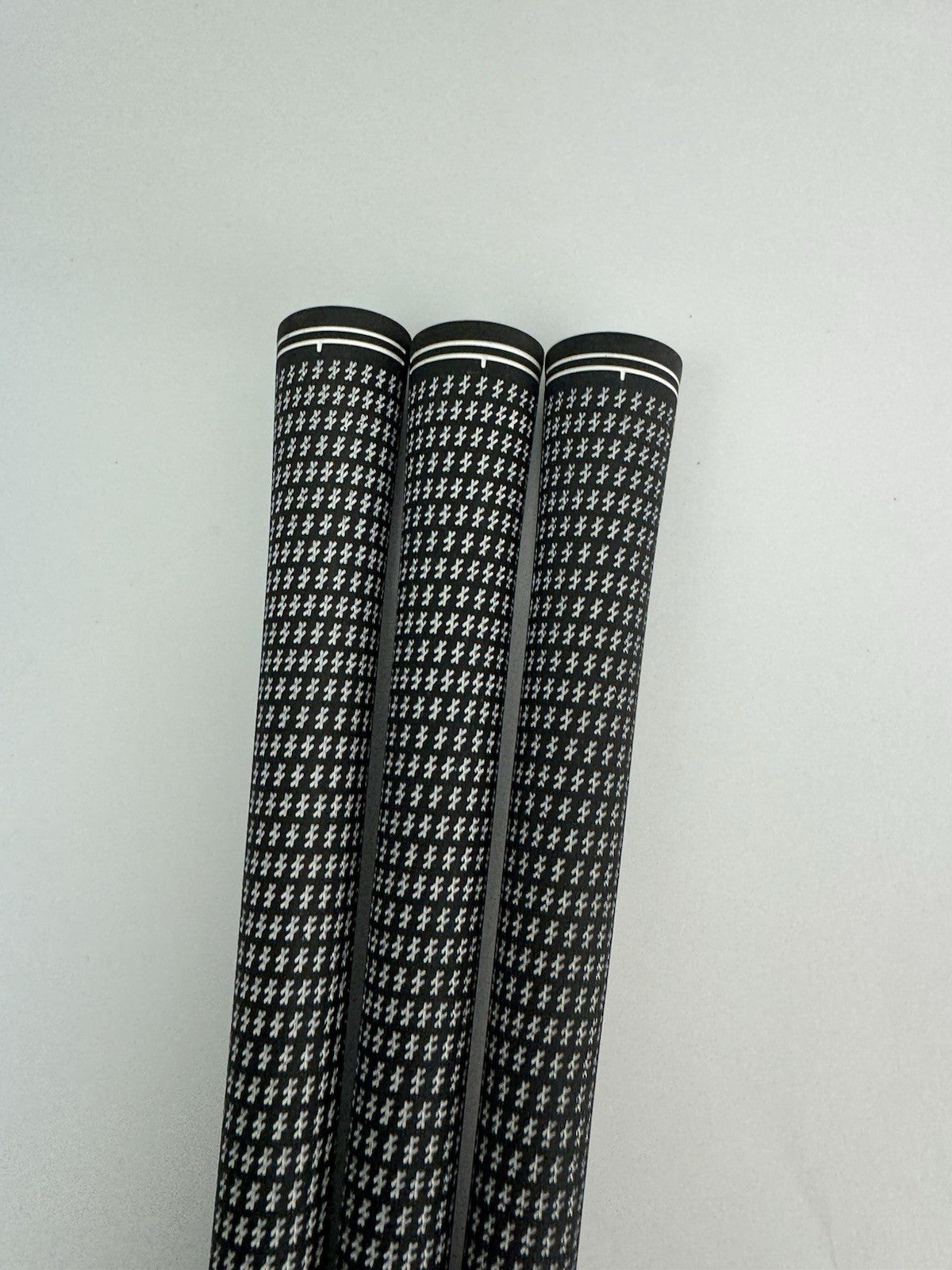 Lamkin Crossline Golf Grips (3) Men’s Standard /Black/White /336714