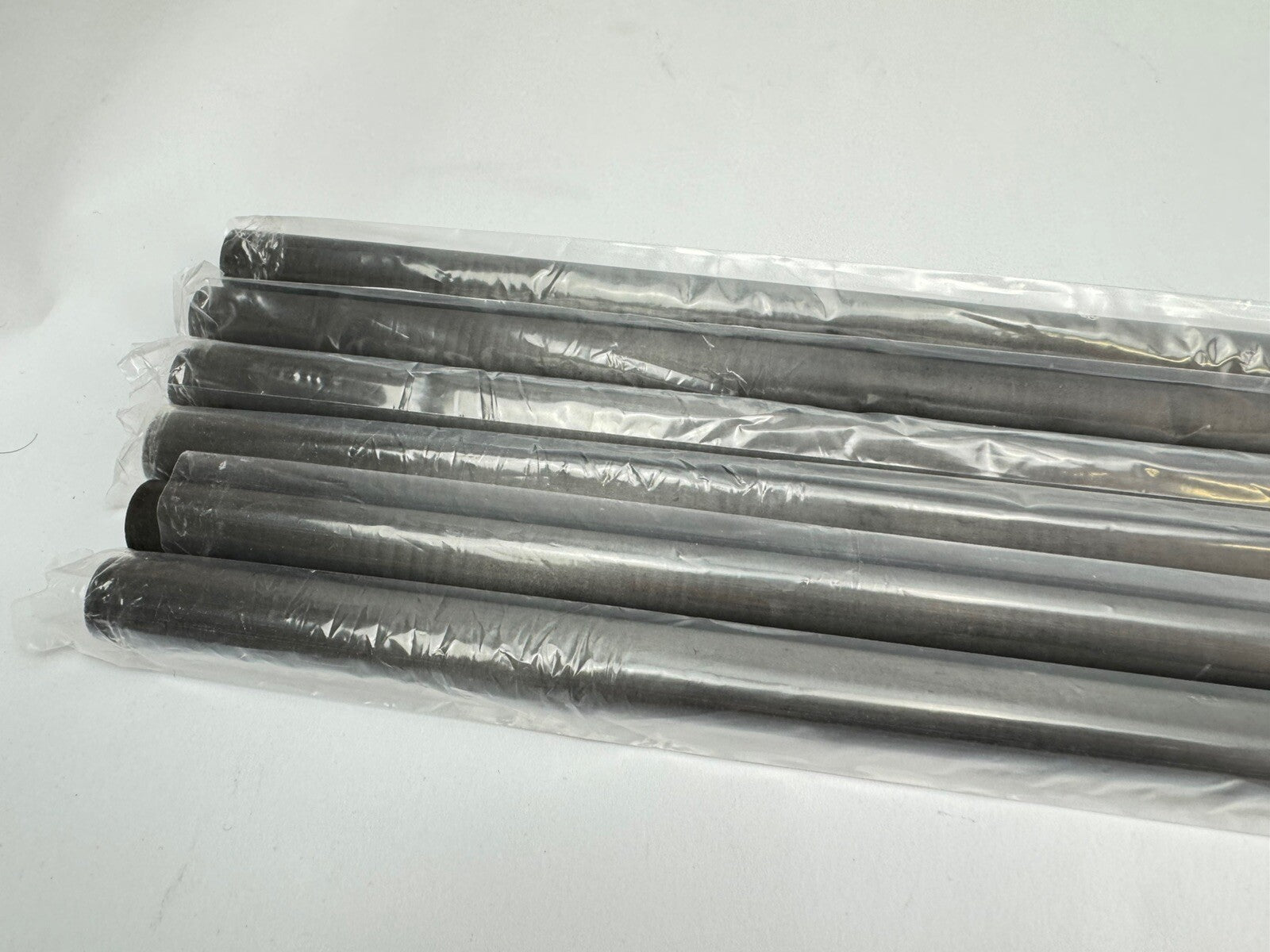 Matrix Iron Shaft Set (7) White Tie Regular Graphite 42” /0.370 Parallel /223927