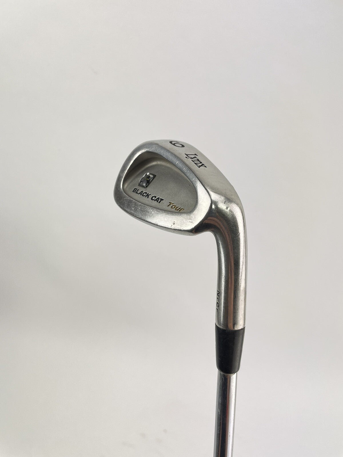 Lynx Tour 9 Iron Black Cat Regular Flex Steel /Right Handed /New Grip /181341