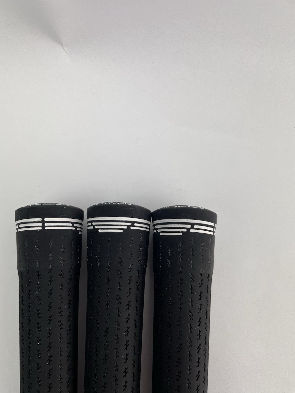 New Lamkin Golf Grips (3) Standard /+58R /Arccos Compatible /Black /White /298683