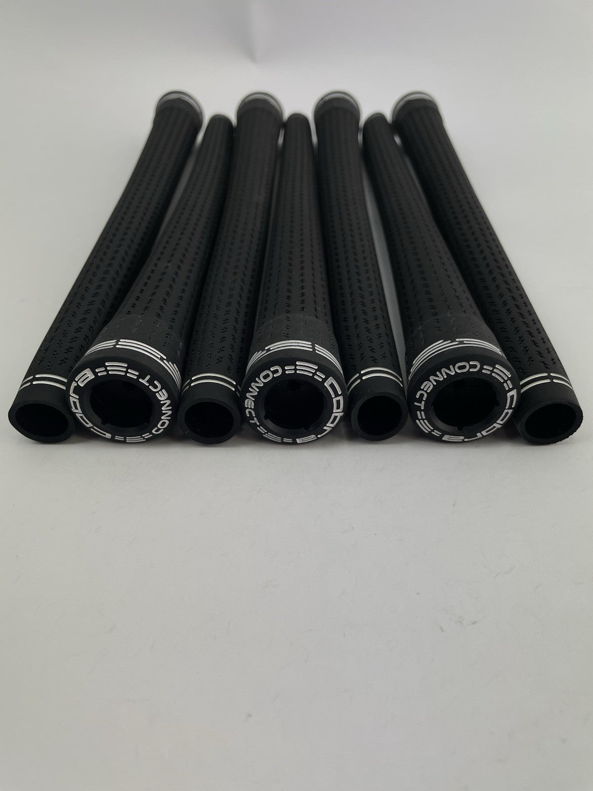 New Lamkin Golf Grips (7) Standard /+58R /Arccos Compatible /Black /White /298727