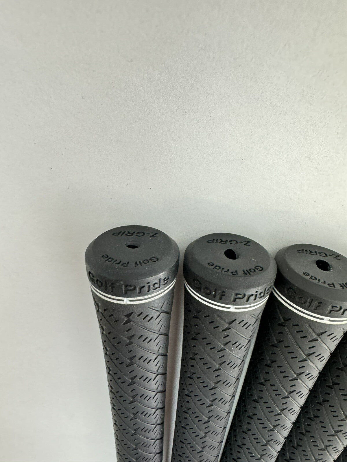 Golf Pride Z-Grip Golf Grips (5) Callaway /Standard /Black /White /Pulled /342007