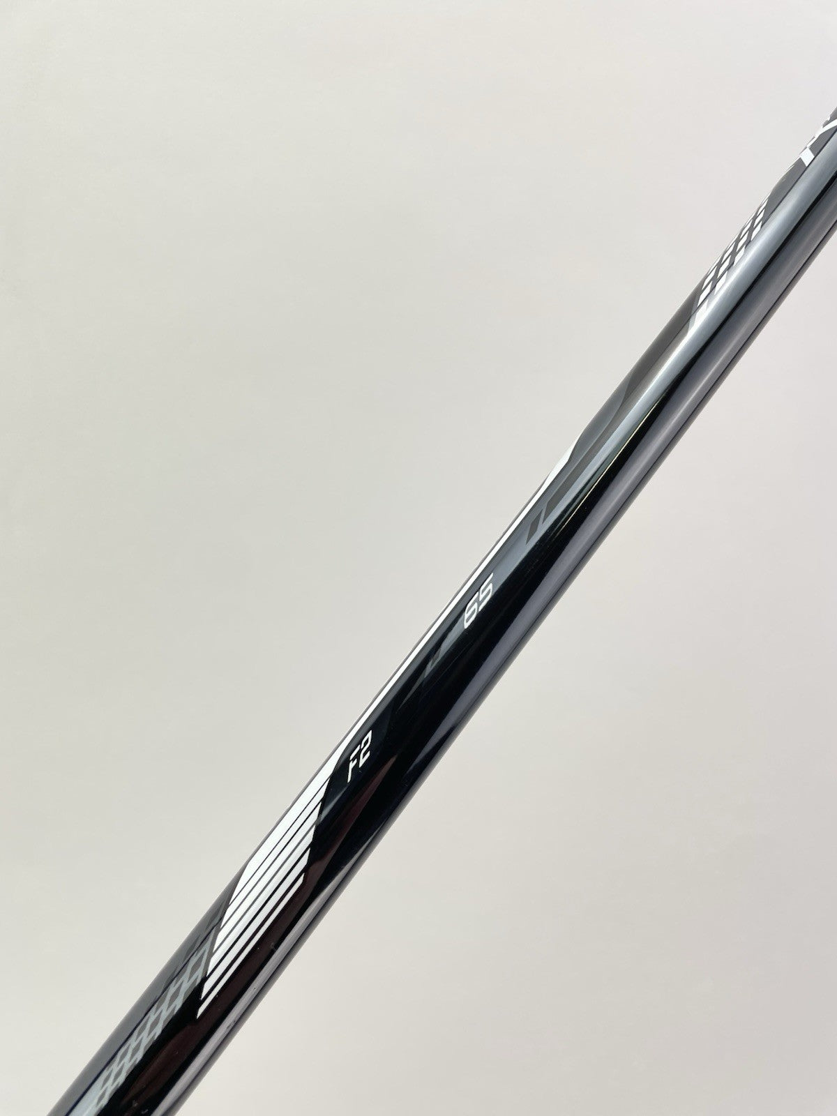 UST Recoil Dart Iron Shaft 65 F2 Senior Flex Graphite 35.25”/0.355 Tapered/2946010
