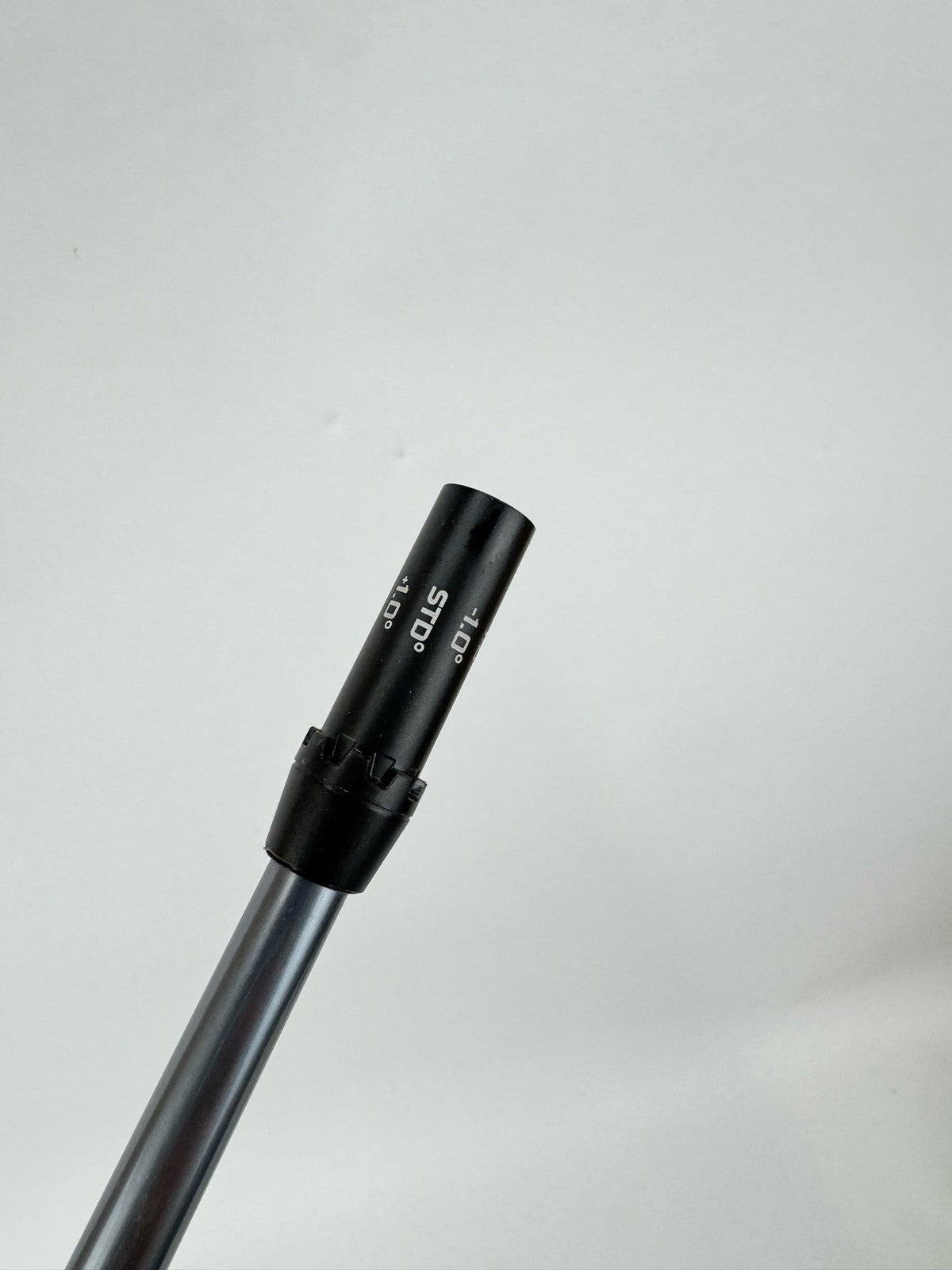 Cobra Darkspeed Driver Shaft 44.5 Inch Stiff Flex Graphite /Right Handed/370355