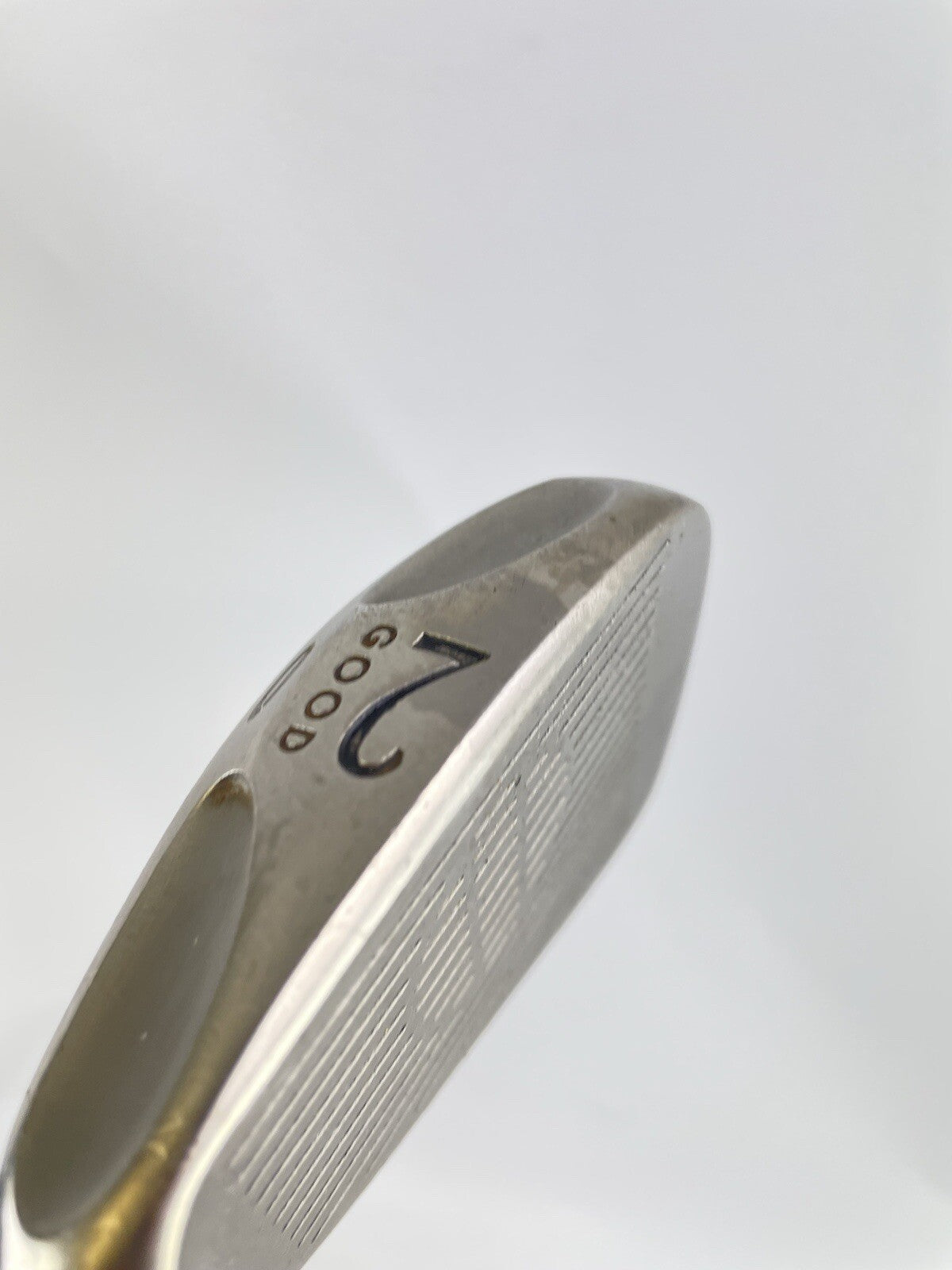 Tommy Armour 2 Iron Ti100 Aldila Stiff Graphite /Right Handed /New Grip /86309