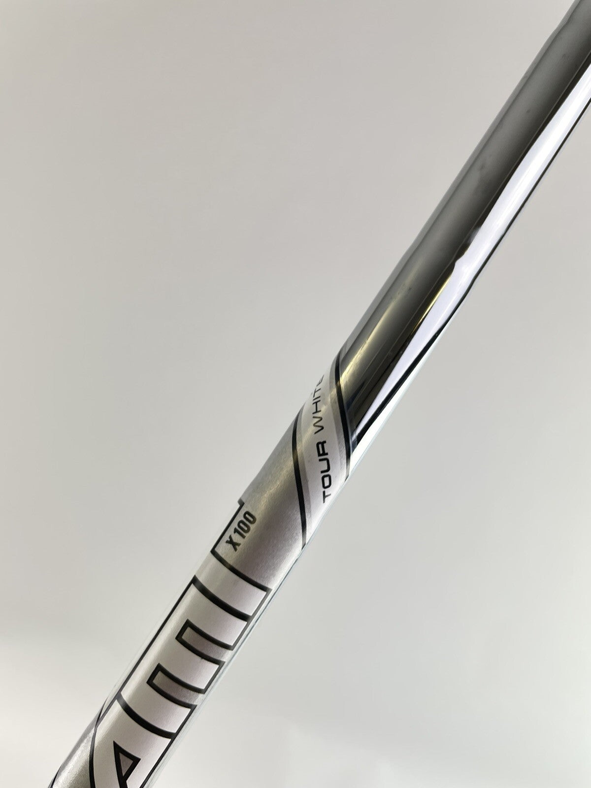 AMT Tour White Iron Shaft X100 X Flex Steel 35.25” /0.355 Tapered /114103