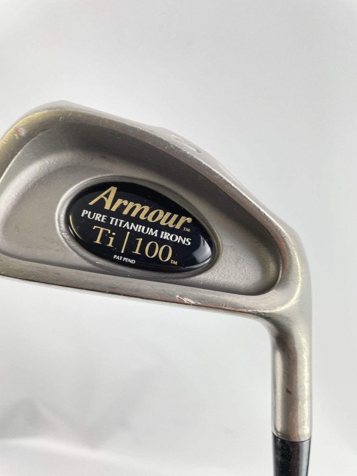 Tommy Armour 2 Iron Ti100 Aldila Stiff Graphite /Right Handed /New Grip /86302