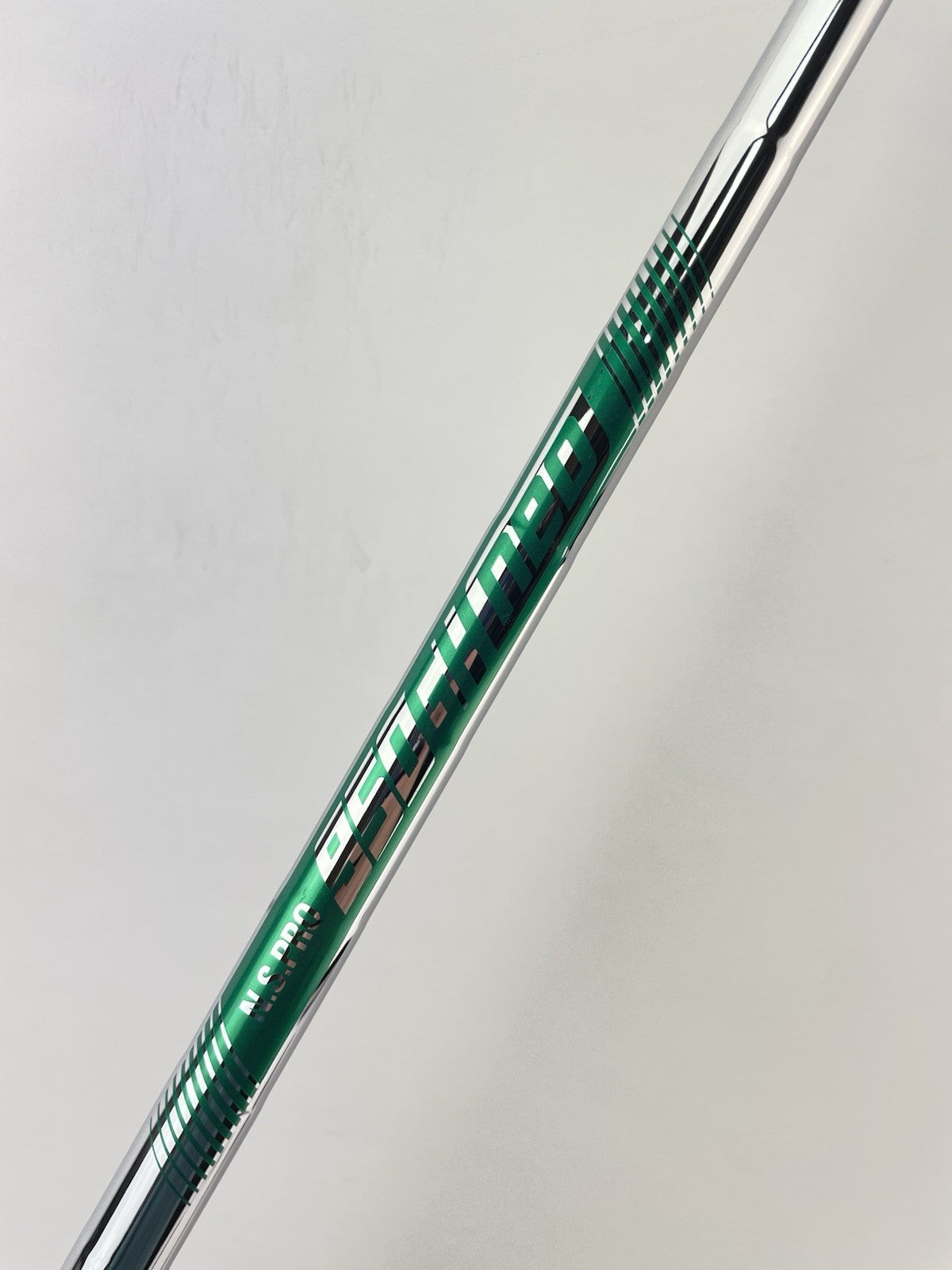 Nippon Neo Iron Shaft 950GH Regular Flex Steel 35.5” /0.355 Tapered /264050