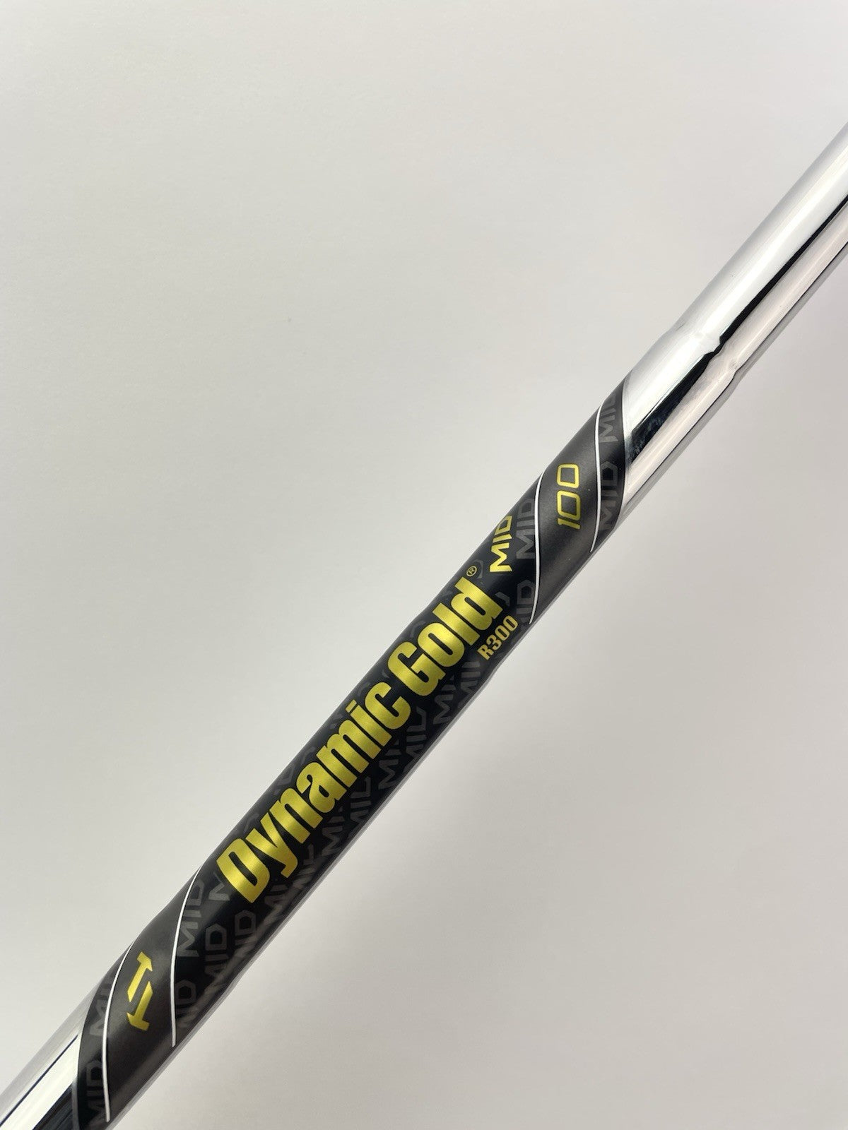 Dynamic Gold Iron Shaft Mid 100 Regular Flex Steel 35.5 /0.355 Tapered /282676