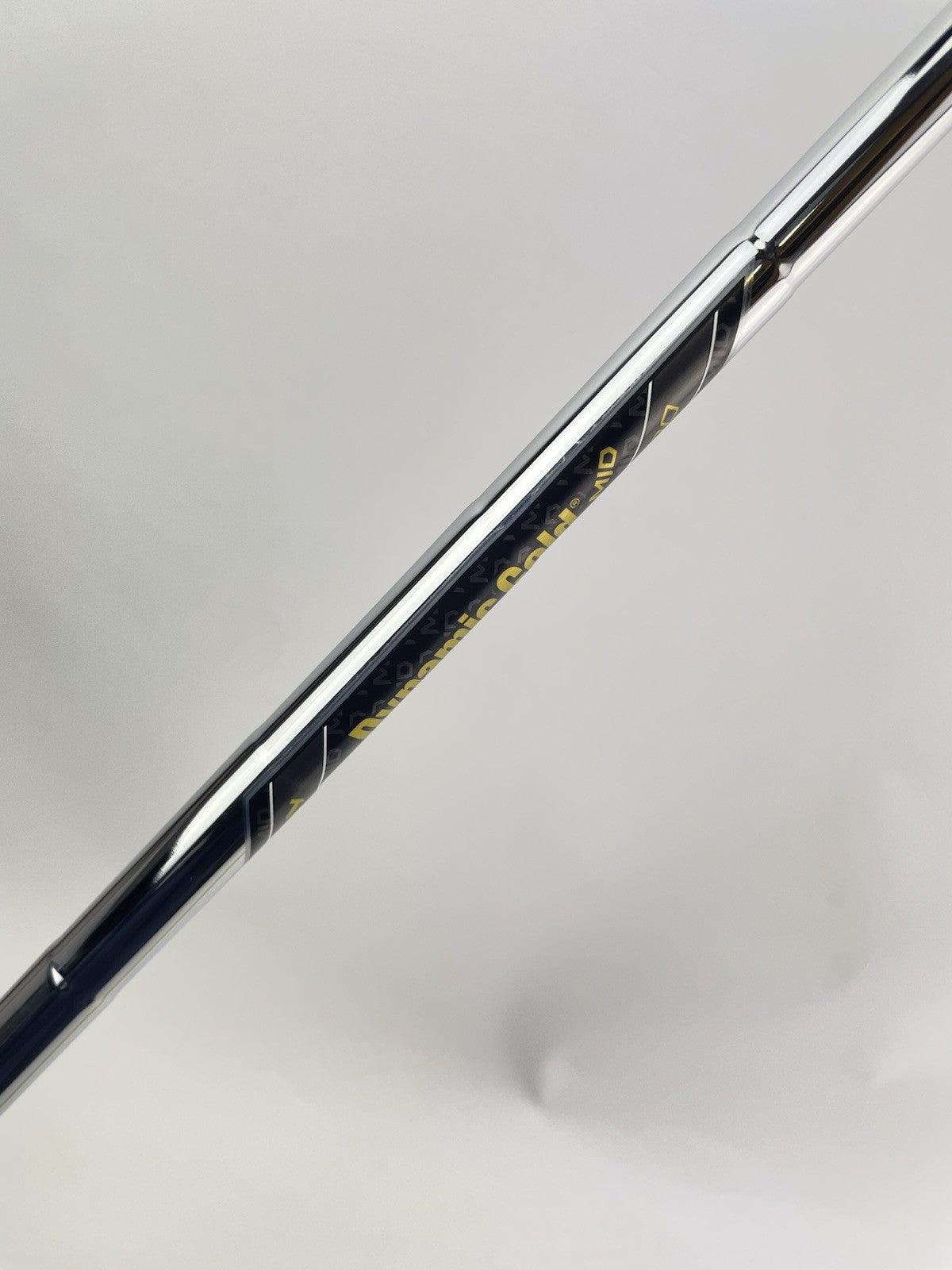 Dynamic Gold Mid 100 Iron Shaft 35.5” /0.370 Parallel /317272