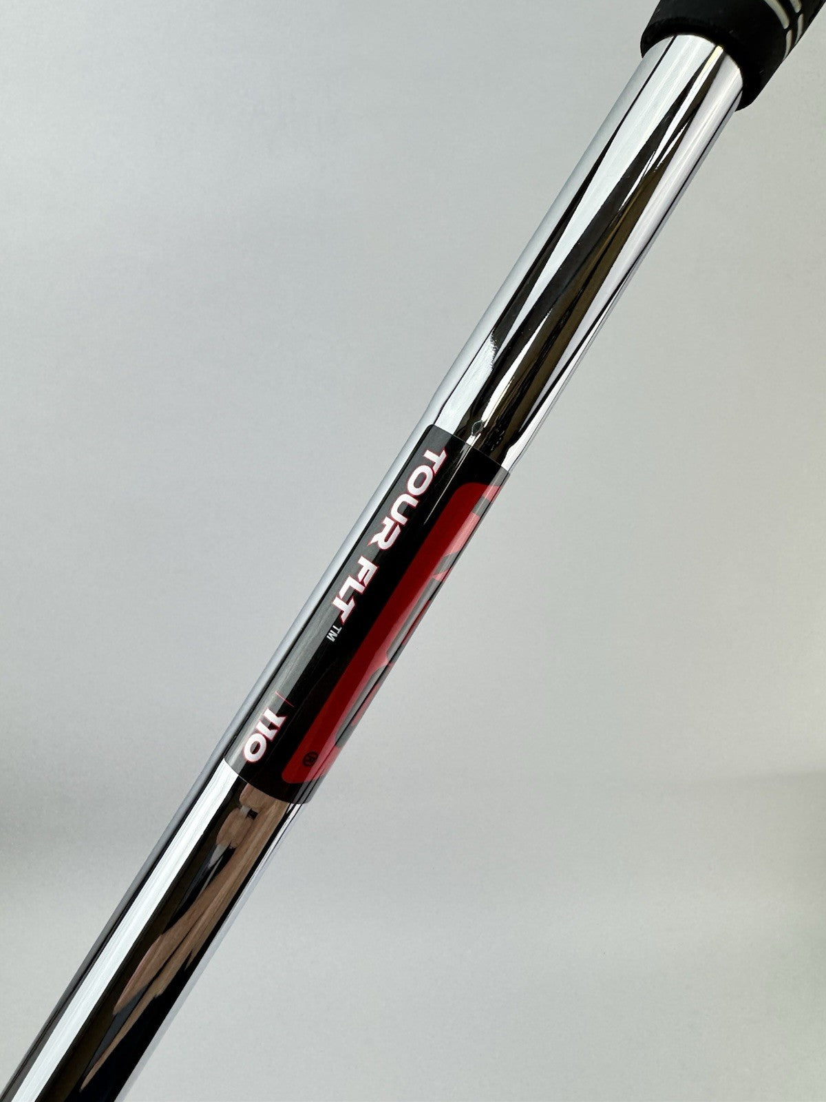 Cobra One Length Pitching Wedge F8 KBS Tour FLT 110 Regular Steel /New /3117613