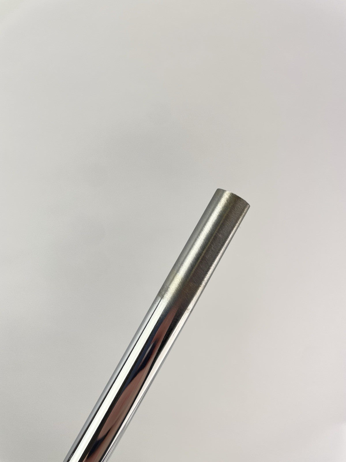 True Temper AMT Red Iron Shaft Regular Flex Steel 35.25” /0.355 Tapered /296597