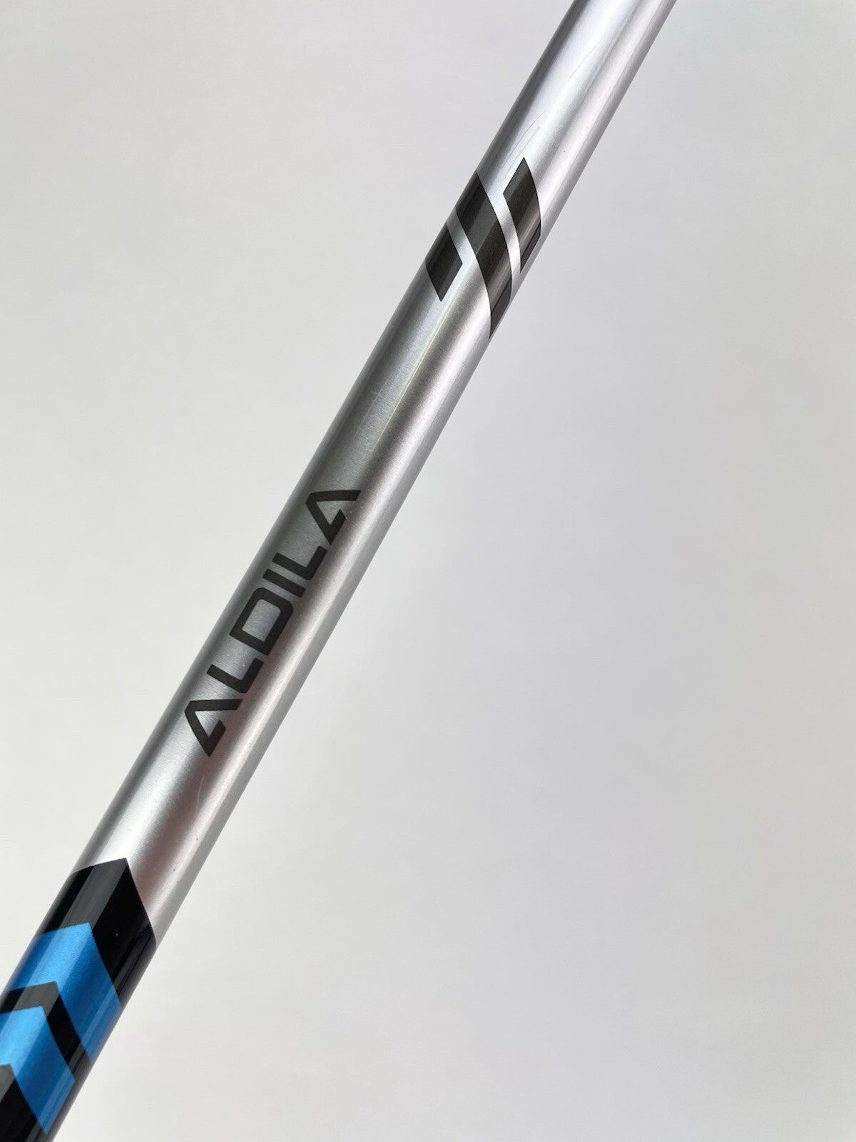 Aldila Ascent Iron Shaft A Senior Flex Graphite 35.5" /0.370 Parallel /203325