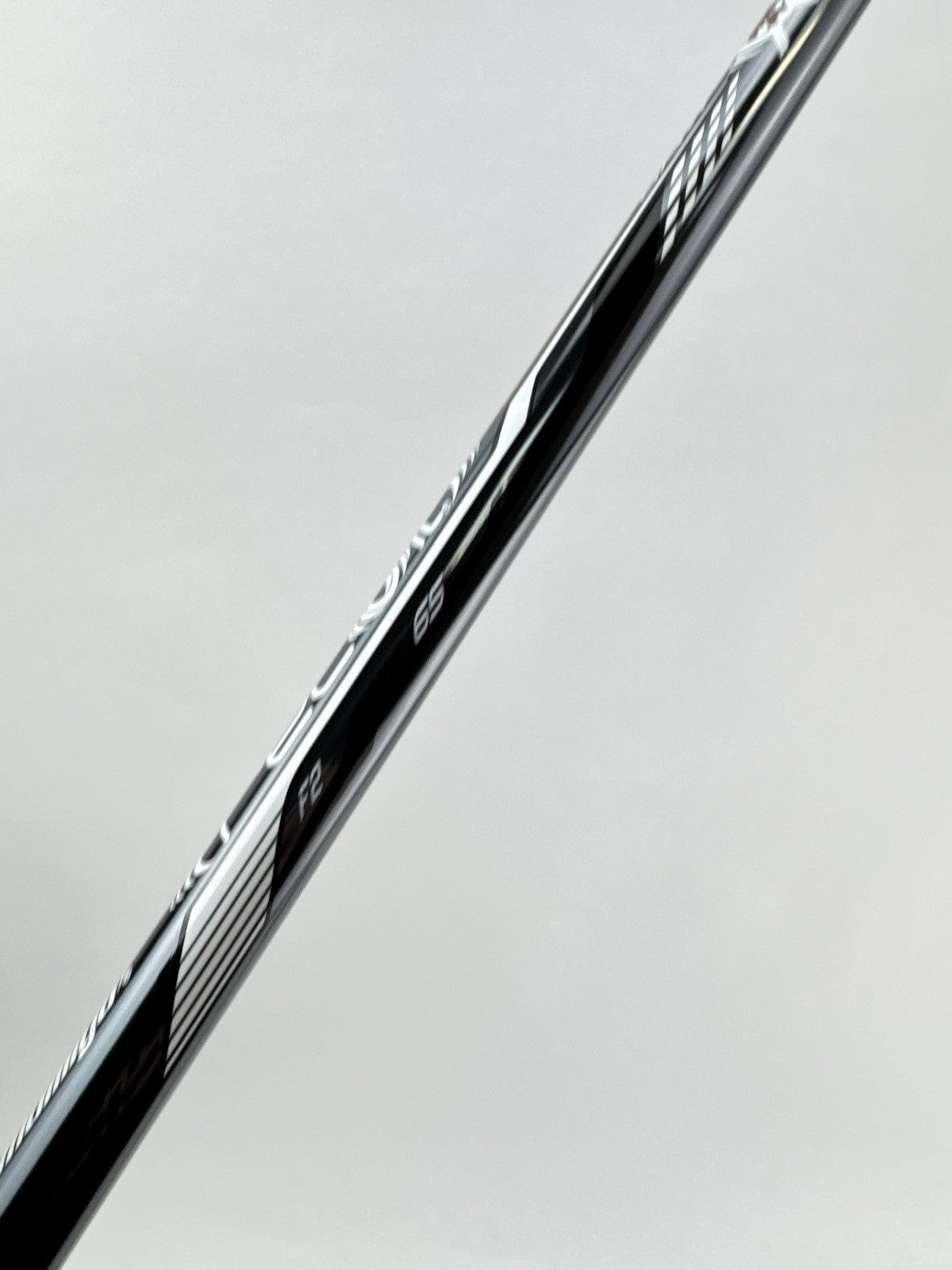 UST Recoil Dart Iron Shaft F2 65 Senior Graphite 34.5” /0.355 Tapered /286244