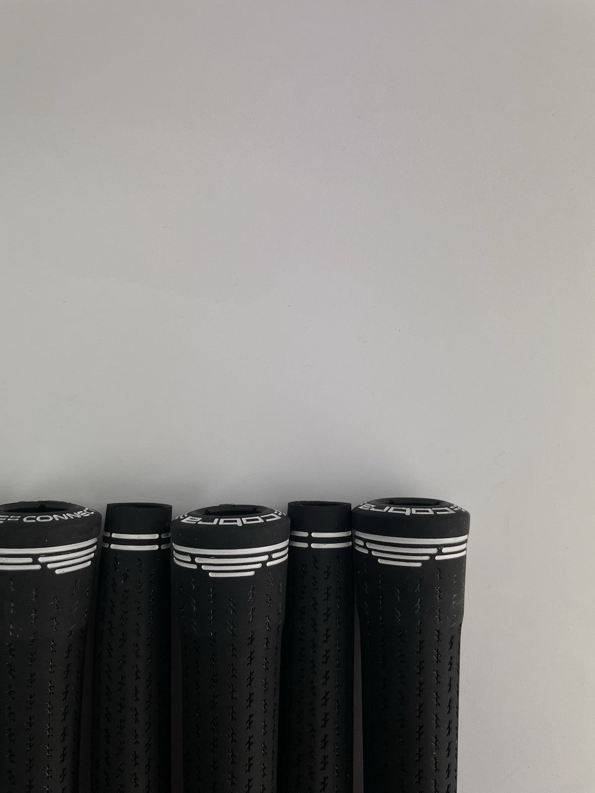 New Lamkin Golf Grips (10) Standard /+58R /Arccos Compatible /Black /White/298756