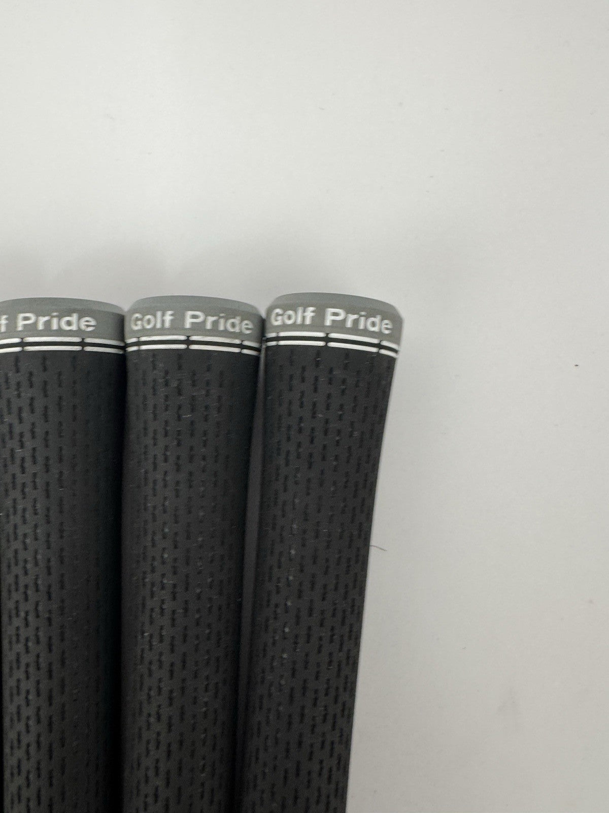 Golf Pride Tour Velvet 360 Soft Grips (5) Midsize /Black /Pulled /356075