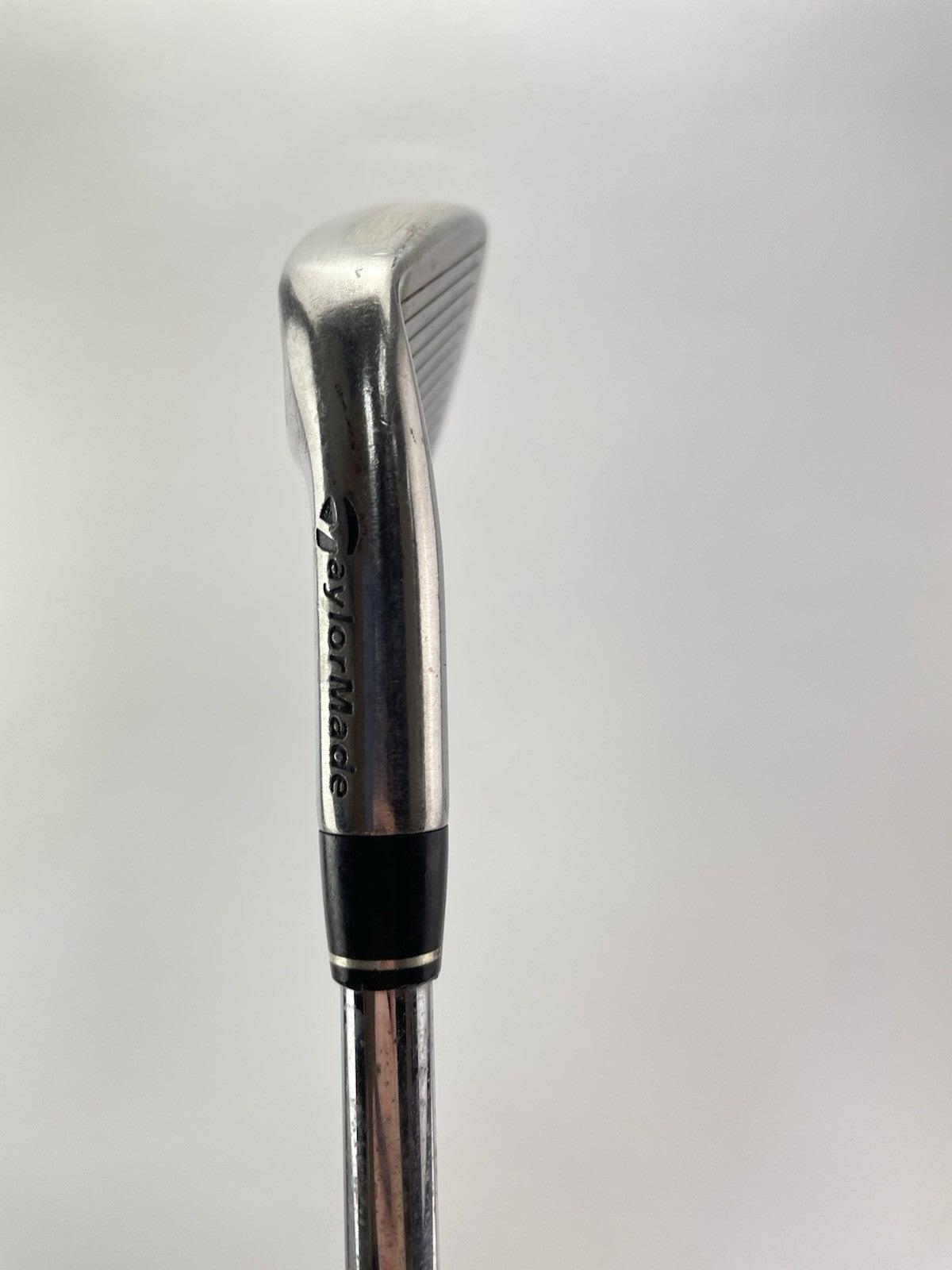 Taylormade Golf 4 Iron 320 Regular Flex Steel /Right Handed /New Grip /282486
