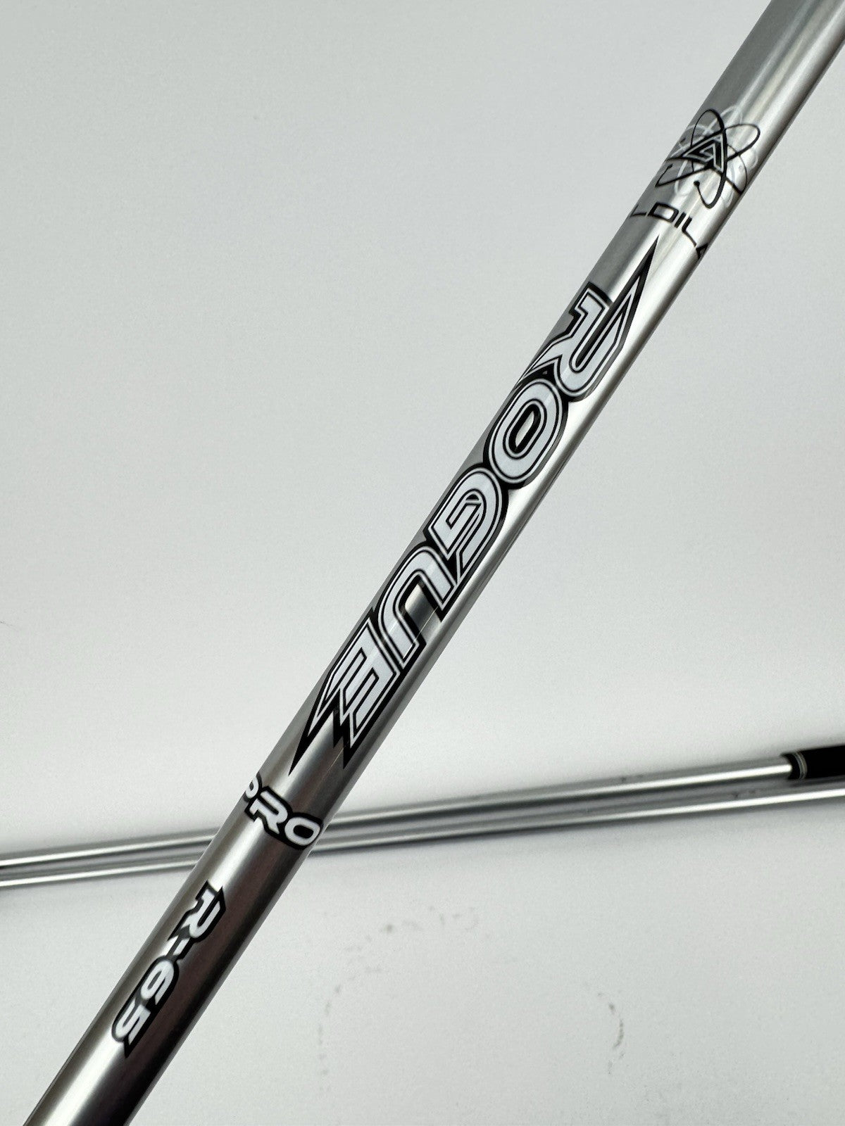 Cobra DS Adapt Max Irons Left Handed 6,8+PW Aldila Rogue Regular Graphite /324928