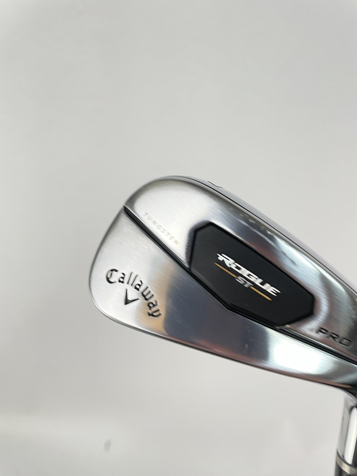 Callaway Rogue ST Pro 7 Iron XP105 R300 Regular Steel /Right Handed /Demo /150751