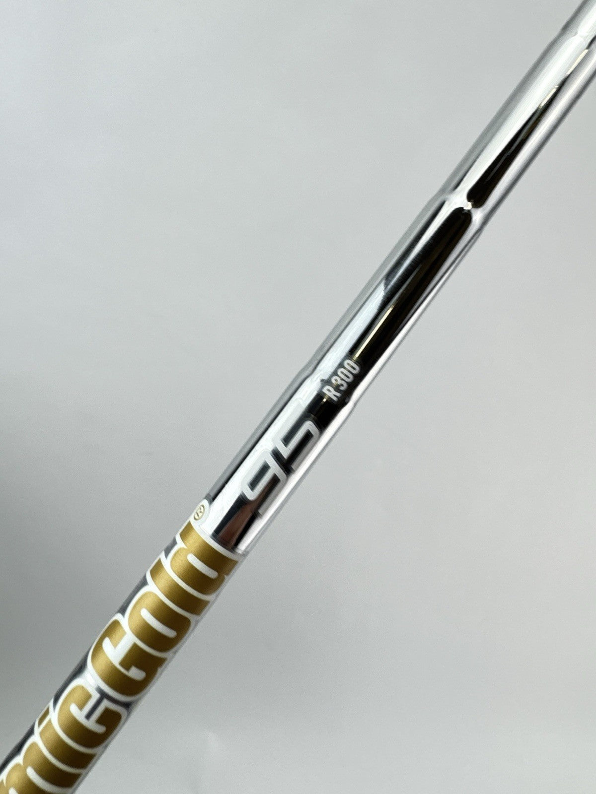 Dynamic Gold 95 Iron Shaft Regular Flex Steel 35.25 /0.355 Tapered /306944