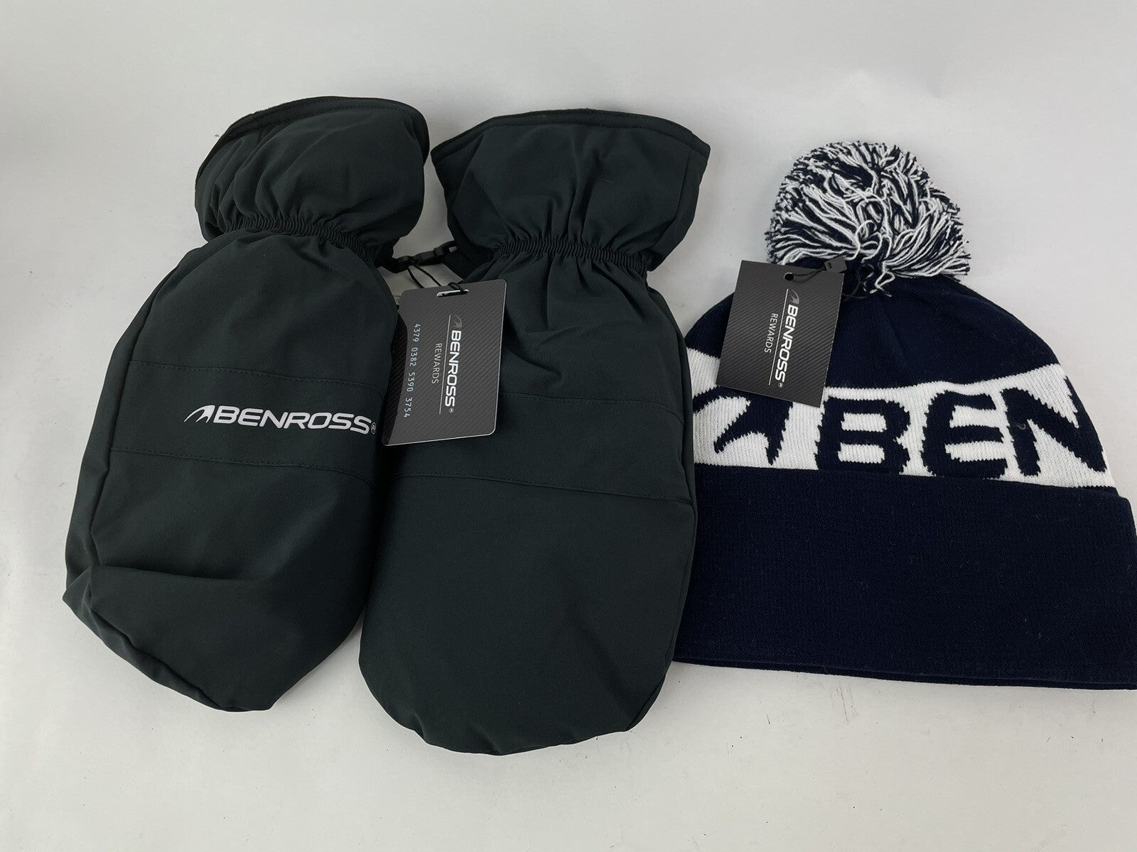Golf Winter Gift Set Bobble Beanie & Winter Mitts /L/XL /Navy/Black/New5