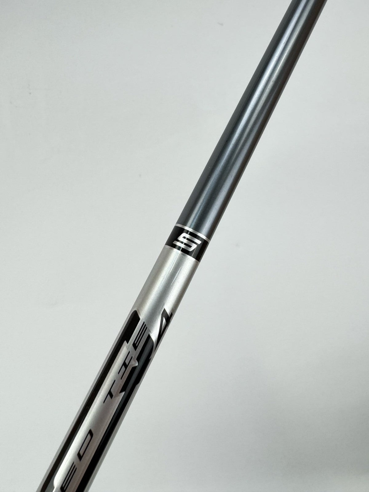 Cobra Darkspeed Driver Shaft 44.5 Inch Stiff Flex Graphite /Right Handed/370353