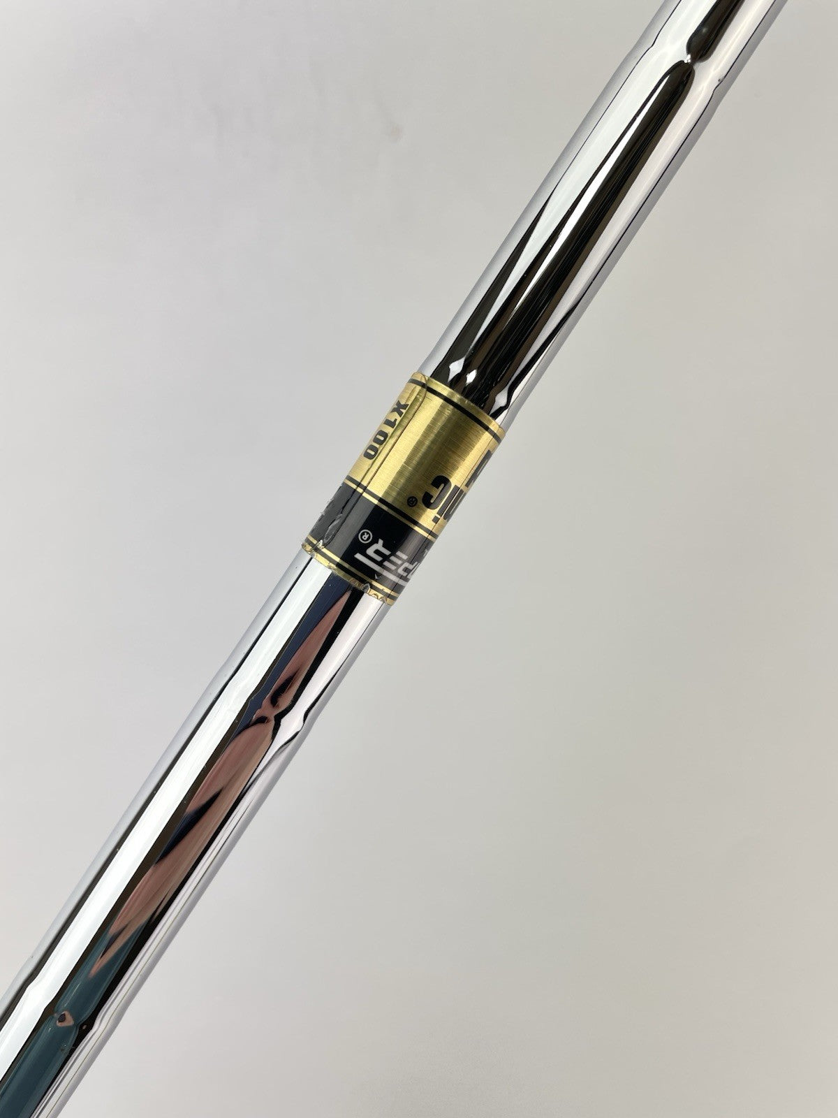 Dynamic Gold X100 Iron Shaft X Flex Steel 35.25 /0.355 Tapered /256805