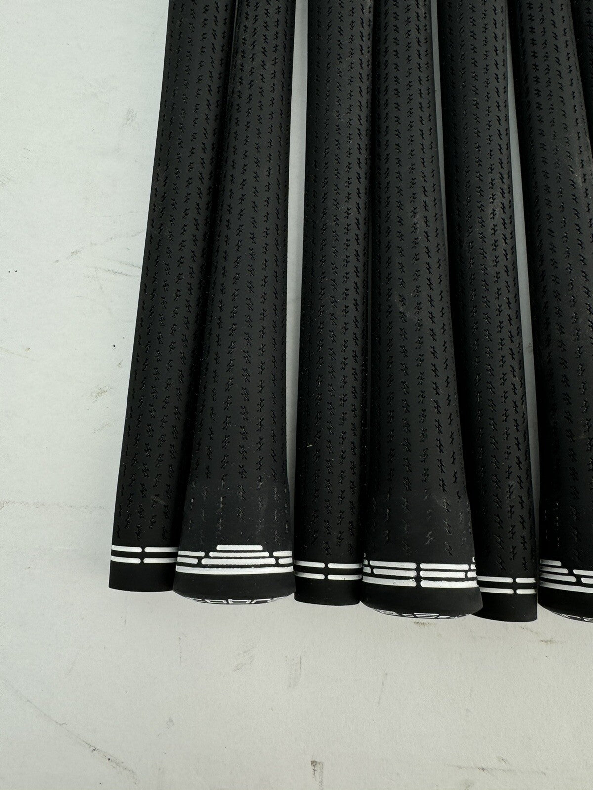 Lamkin Golf Grips (7) Across Connect Compatible/Black/New /212271