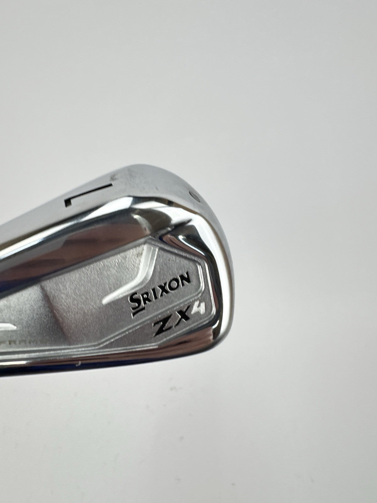 Srixon ZX4 7 Iron Left Handed Regular Graphite +1” /New Grip /Demo /331573