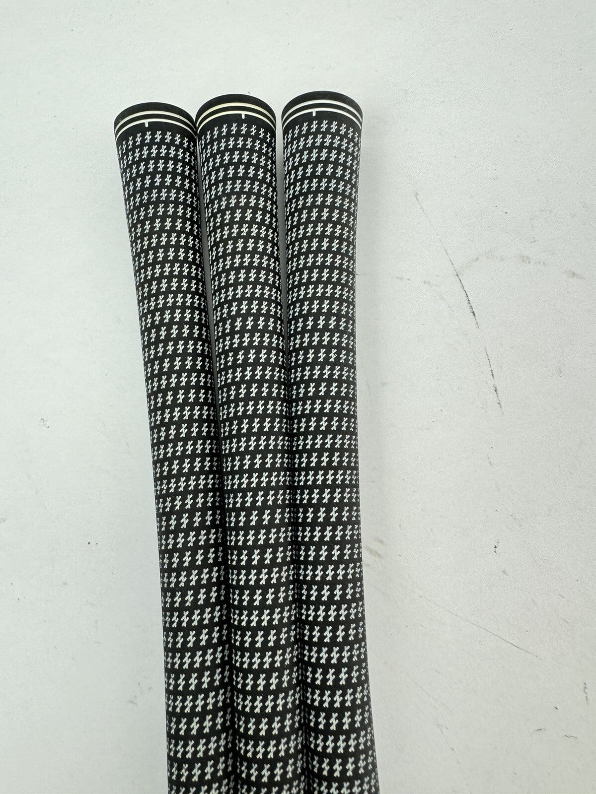 Lamkin Crossline Golf Grips (3) Men’s Standard /Arcoss Connect Compatible/334732