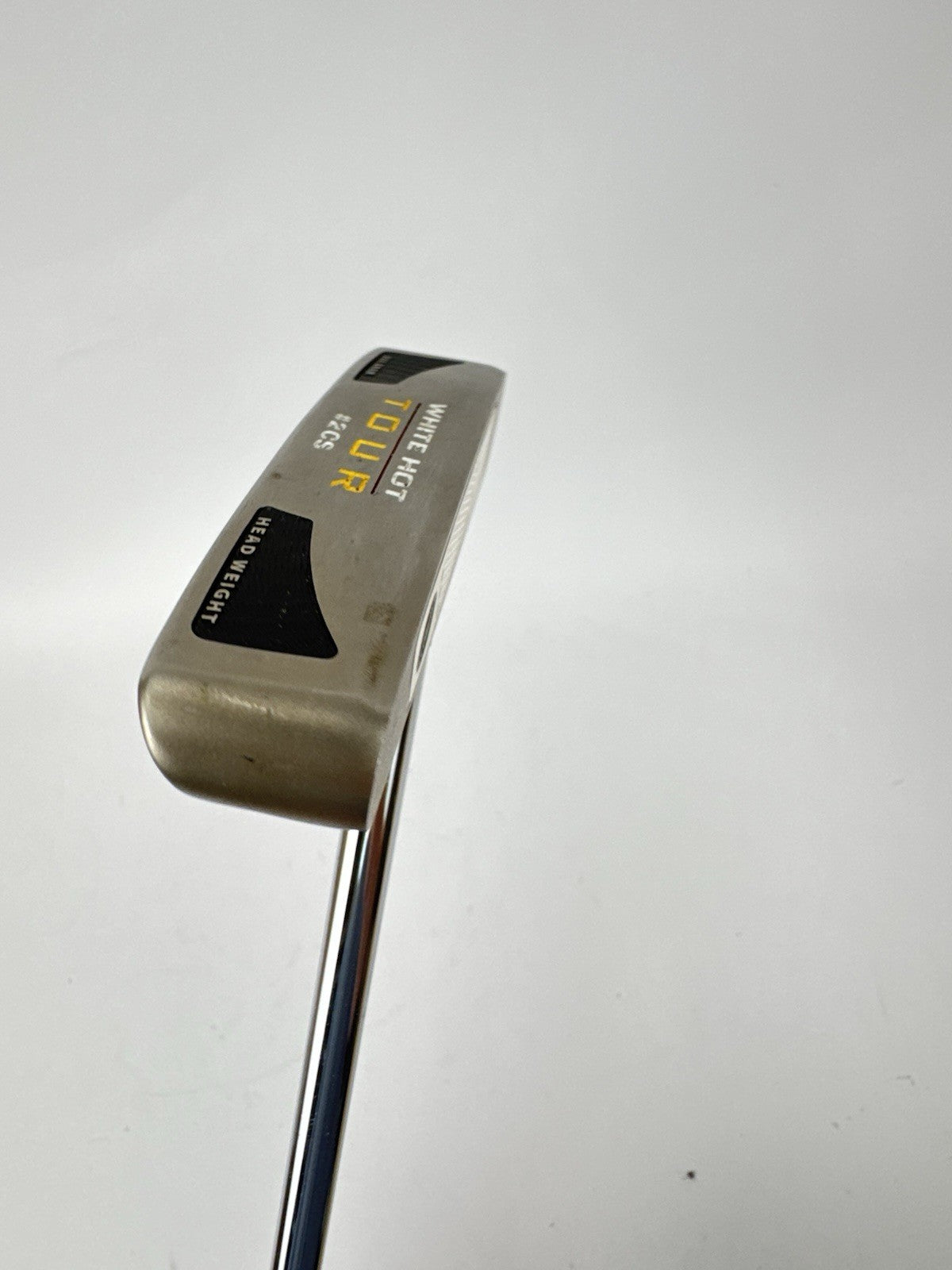 Odyssey White Hot Tour Putter 2CS Center Shaft Blade 33” /New Grip /352292