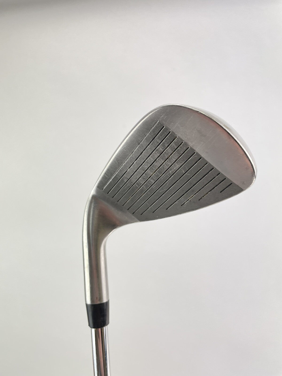 Wilson Golf 9 Iron Regular Flex Steel Shaft /Right Hand /New Grip /2005913