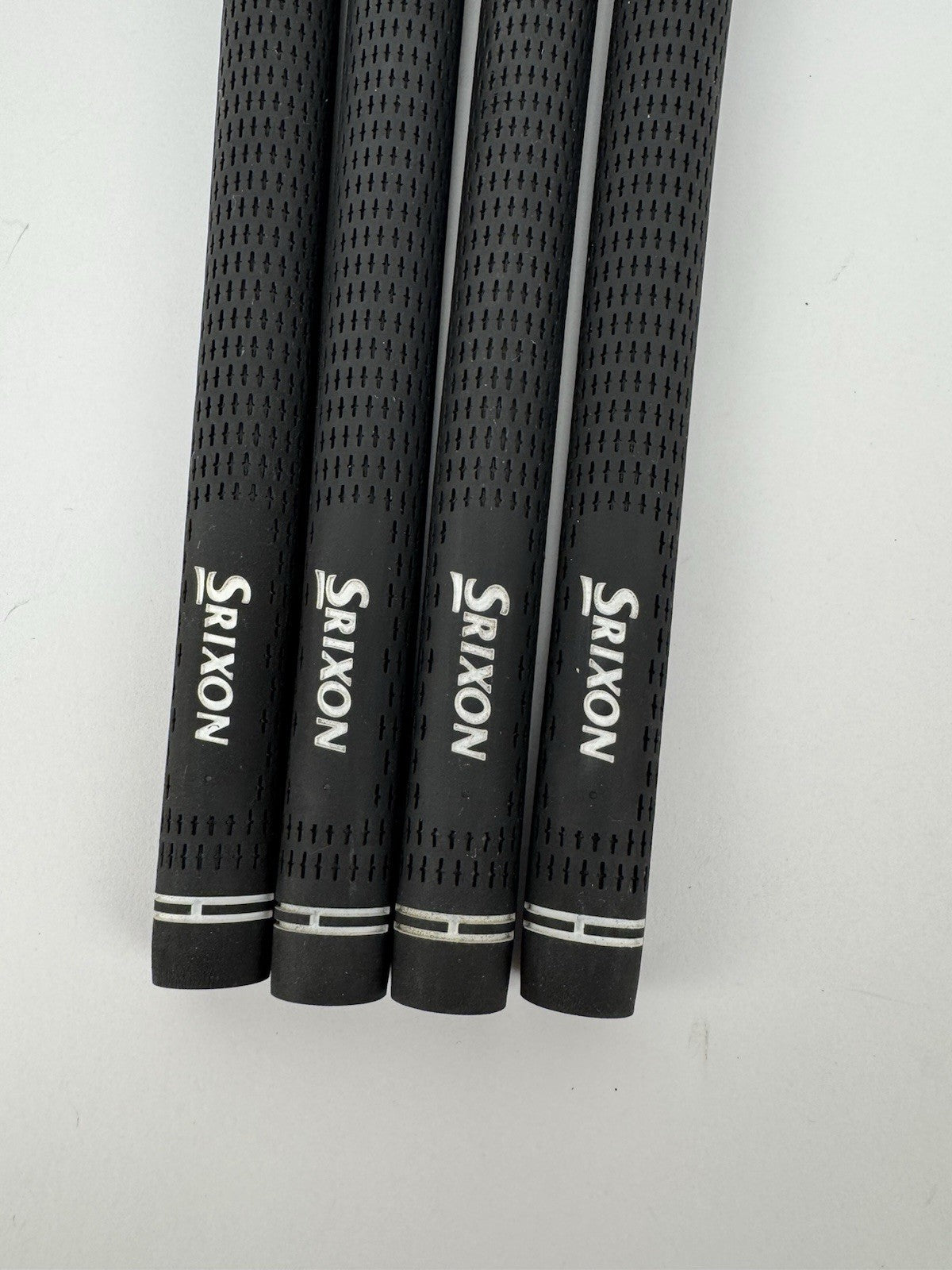 Golf Pride Srixon Grips (4) Men’s Standard 60X /Black /Pulled /328251