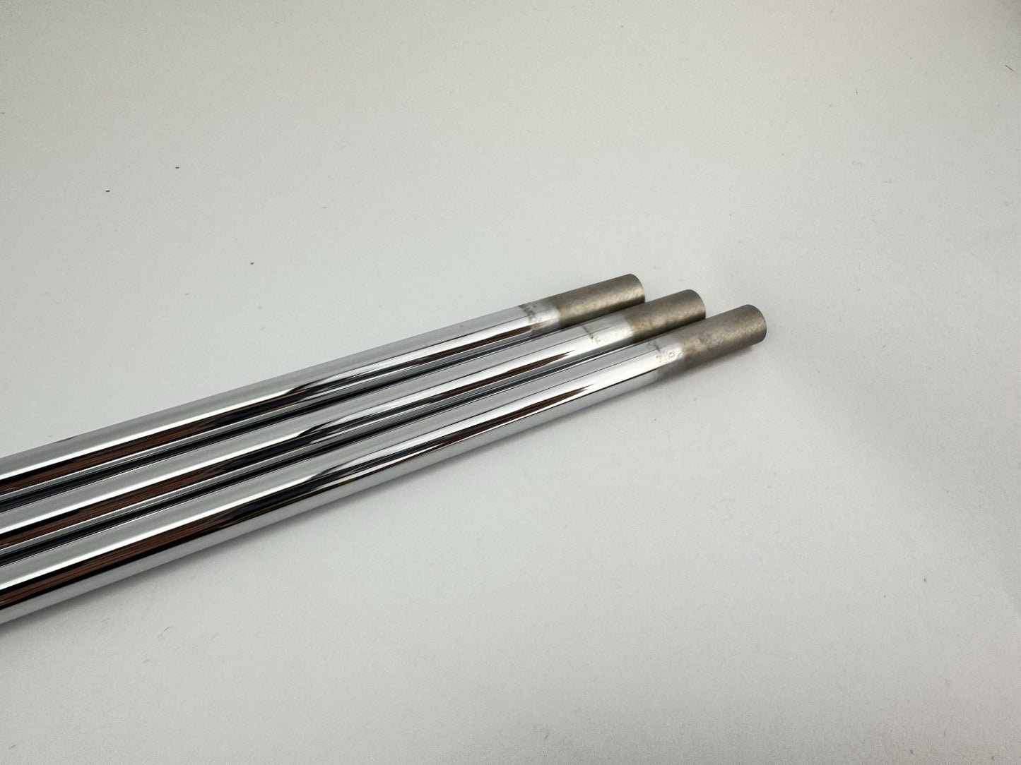 AMT Red Wedge Shaft Set (3) R300 Regular Flex Steel 0.355 Tapered /267176