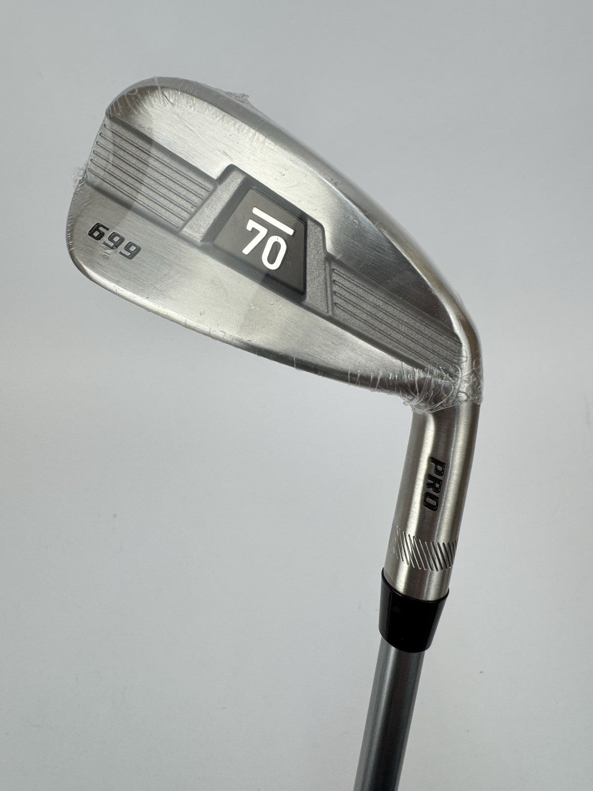 Sub 70 4 Iron Utilty 22* 699 Pro Aldila Rogue Regular Graphite /Right/New /340931