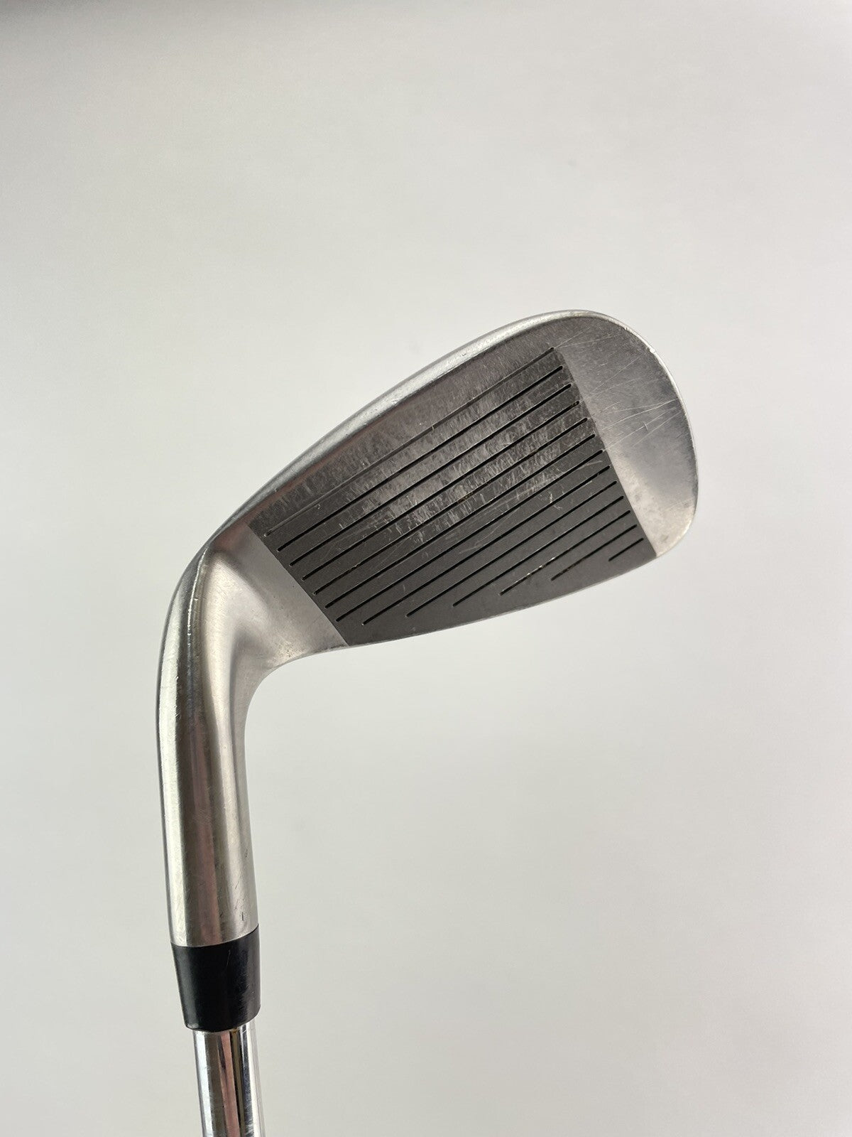 Wilson Golf 9 Iron Regular Flex Steel Shaft /Right Hand /New Grip /2005911