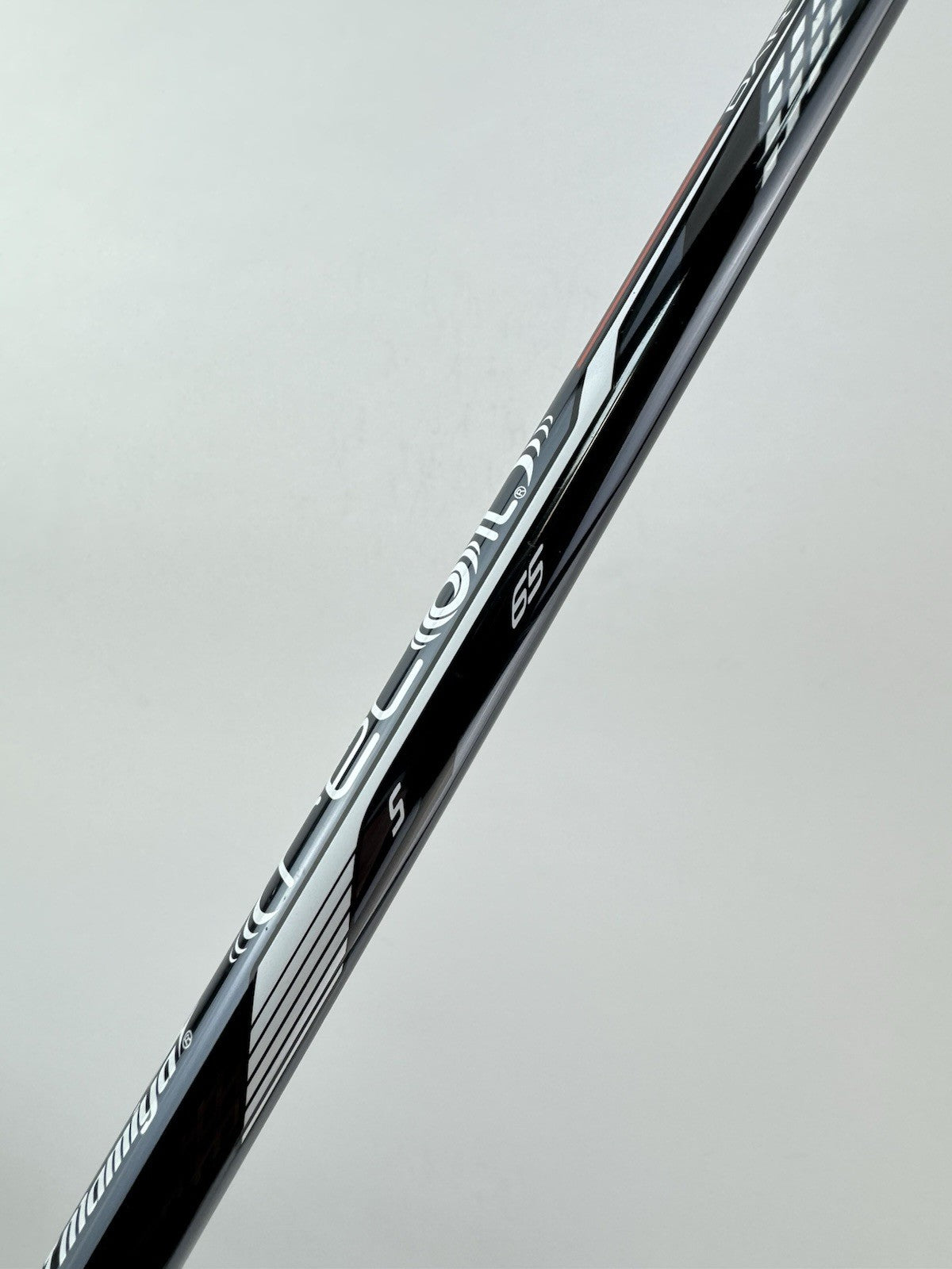UST Recoil Dart Iron Shaft 65 Stiff Flex Graphite 36.25 /0.370 Parallel /243235