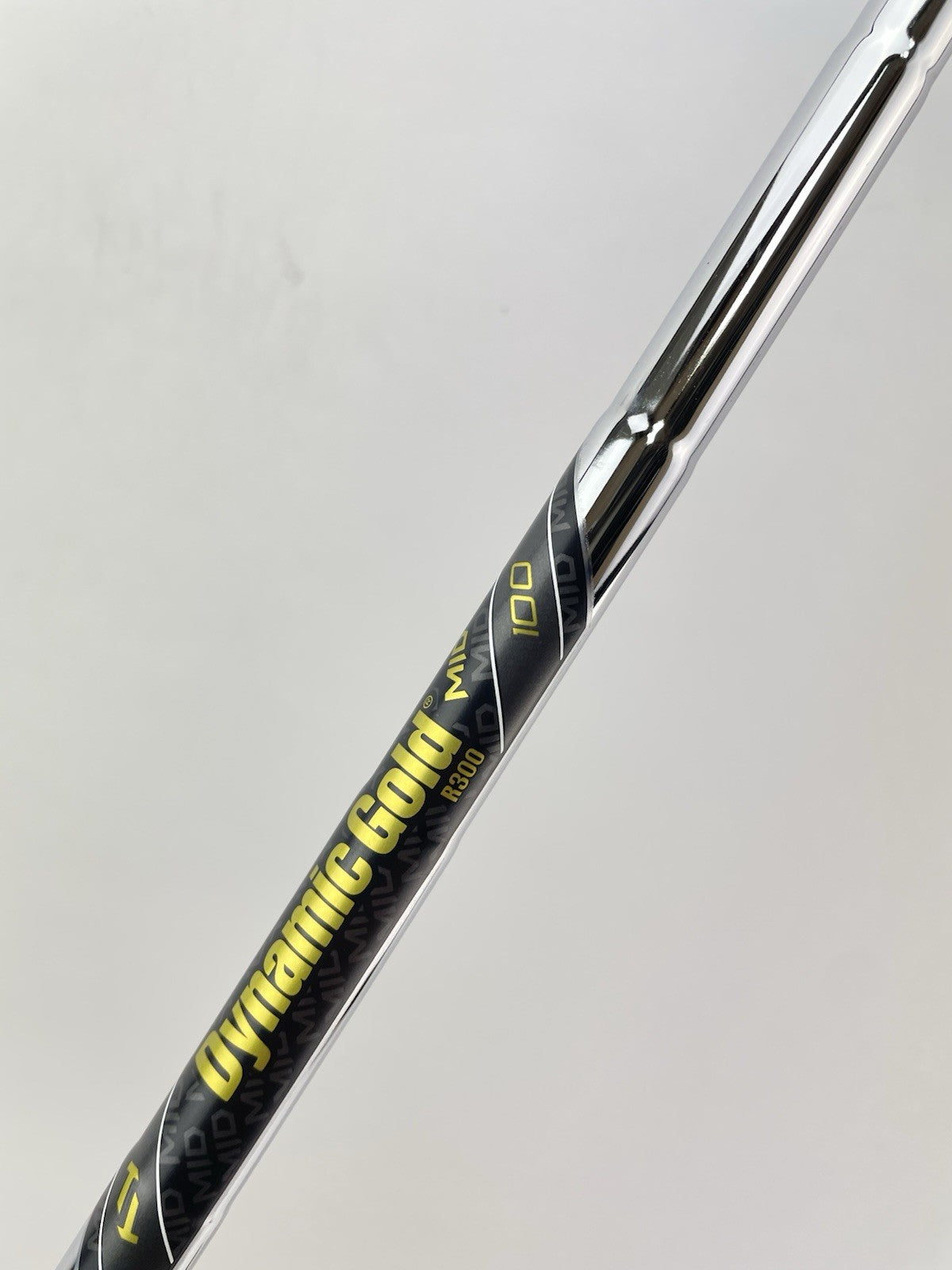 Dynamic Gold Mid 100 Iron Shaft Regular Flex Steel 35.25 /0.355 Tapered /261964