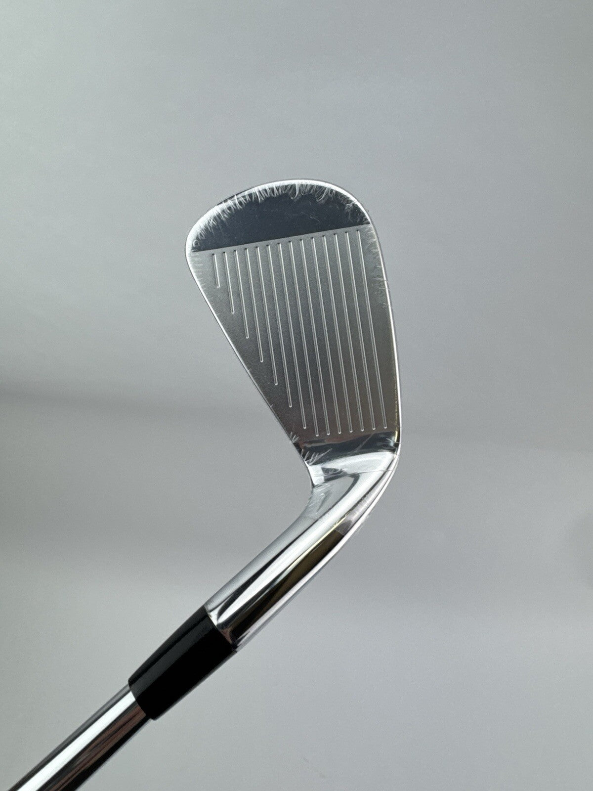 Cobra MIM Tour 6 Iron 29* KBS $-Taper 110 Regular Steel /Left Handed /222839